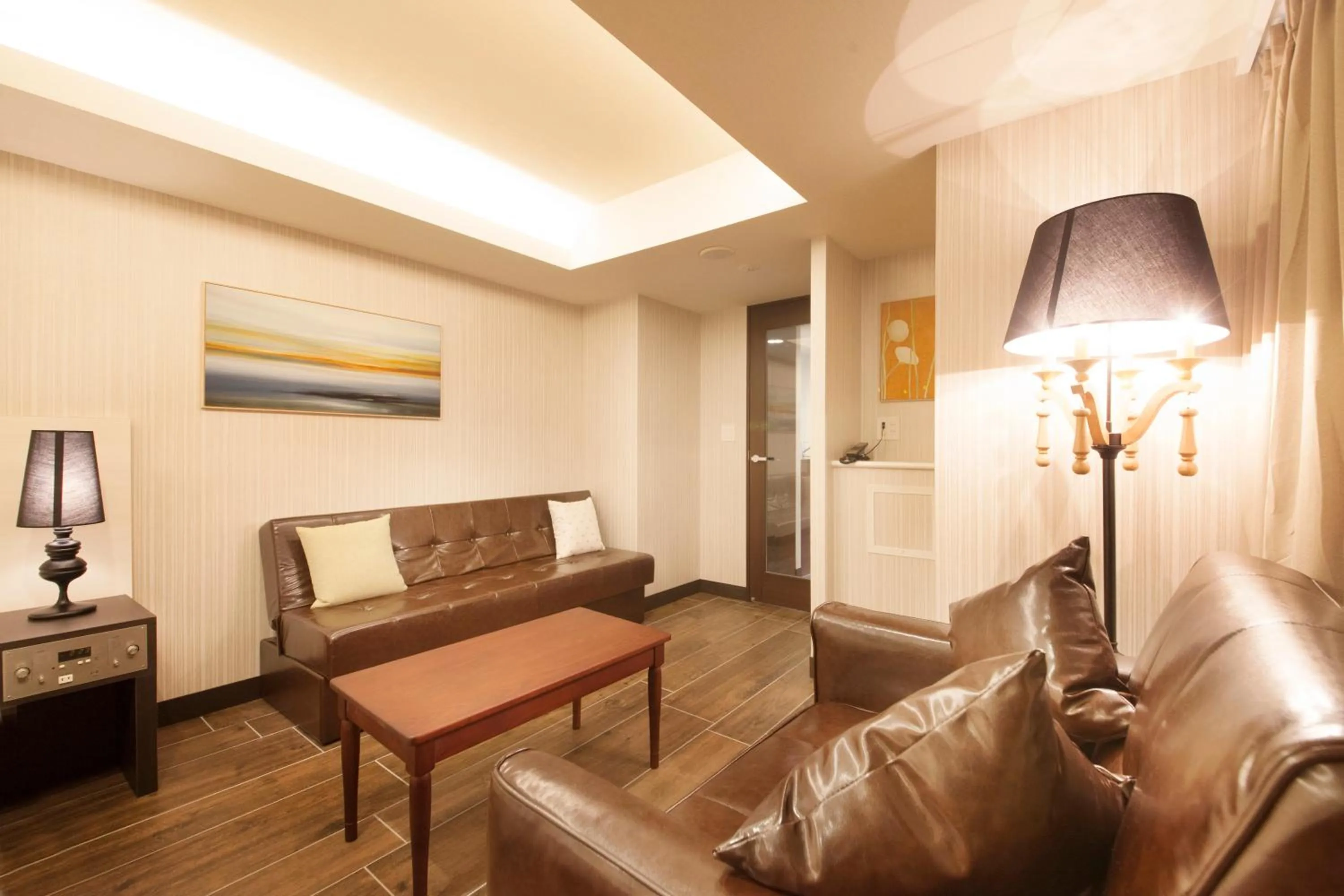 Photo of the whole room in The Centurion Classic Akasaka