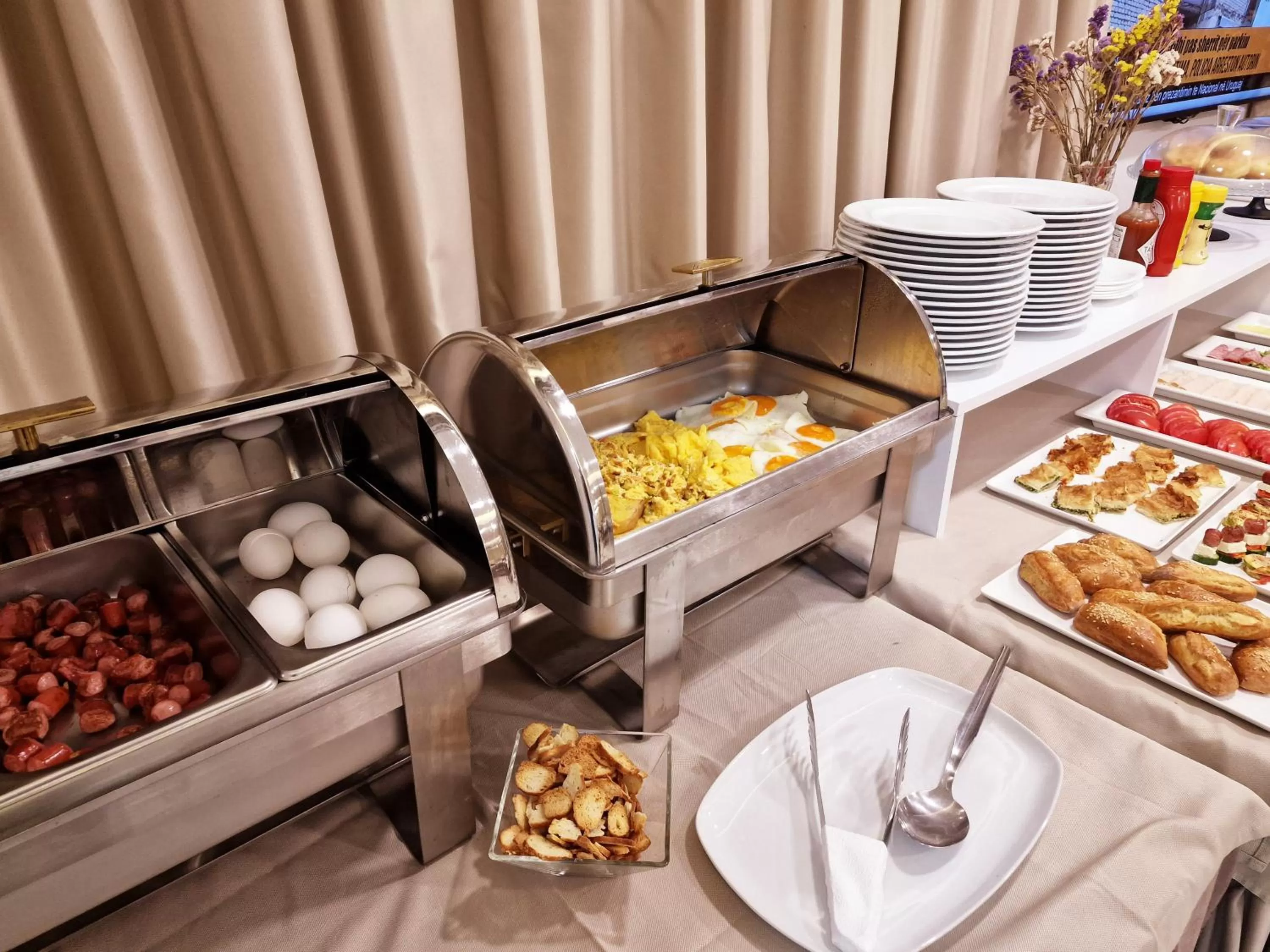 Breakfast in Senator Hotel