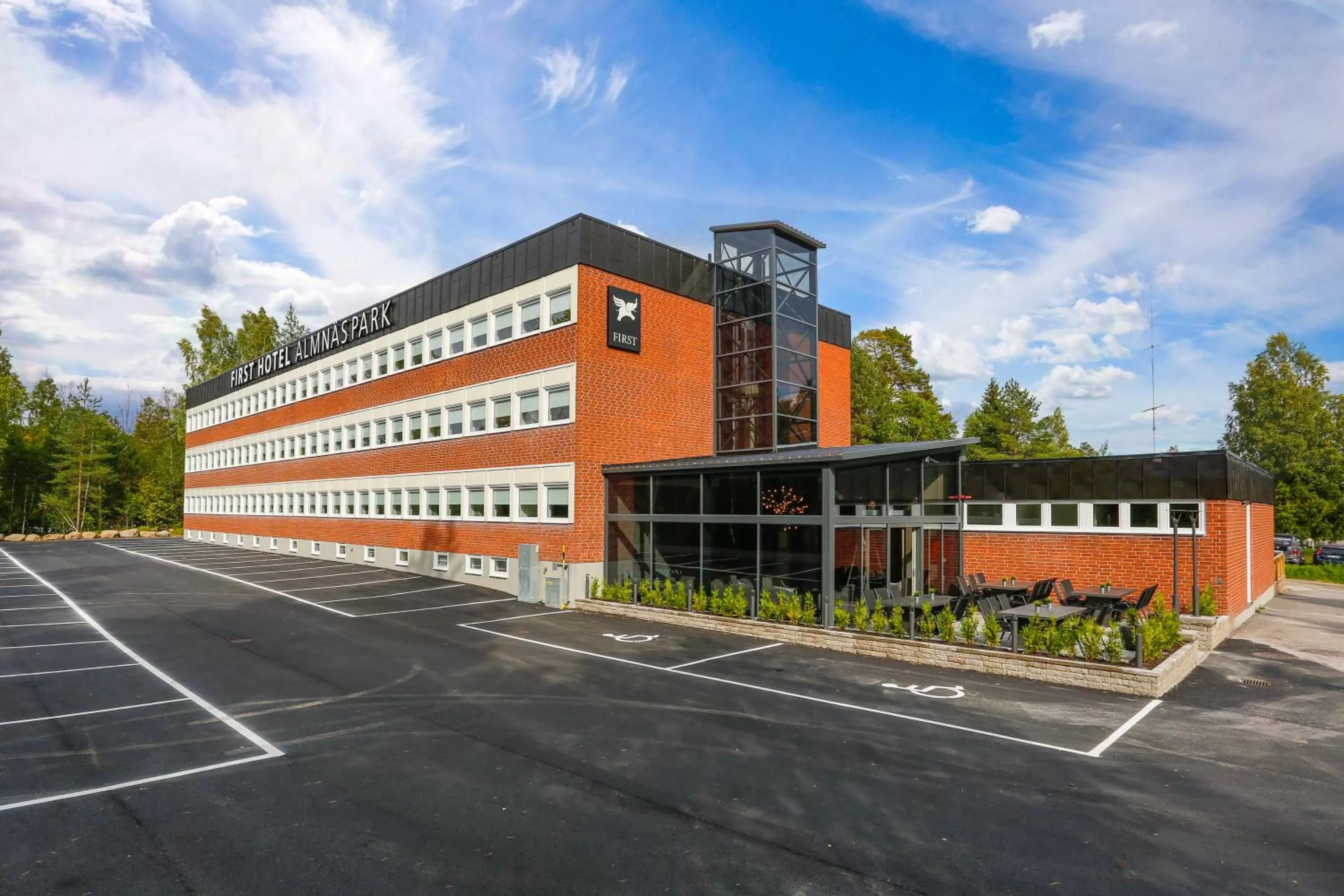 Property building in Almnäs Park Hotel