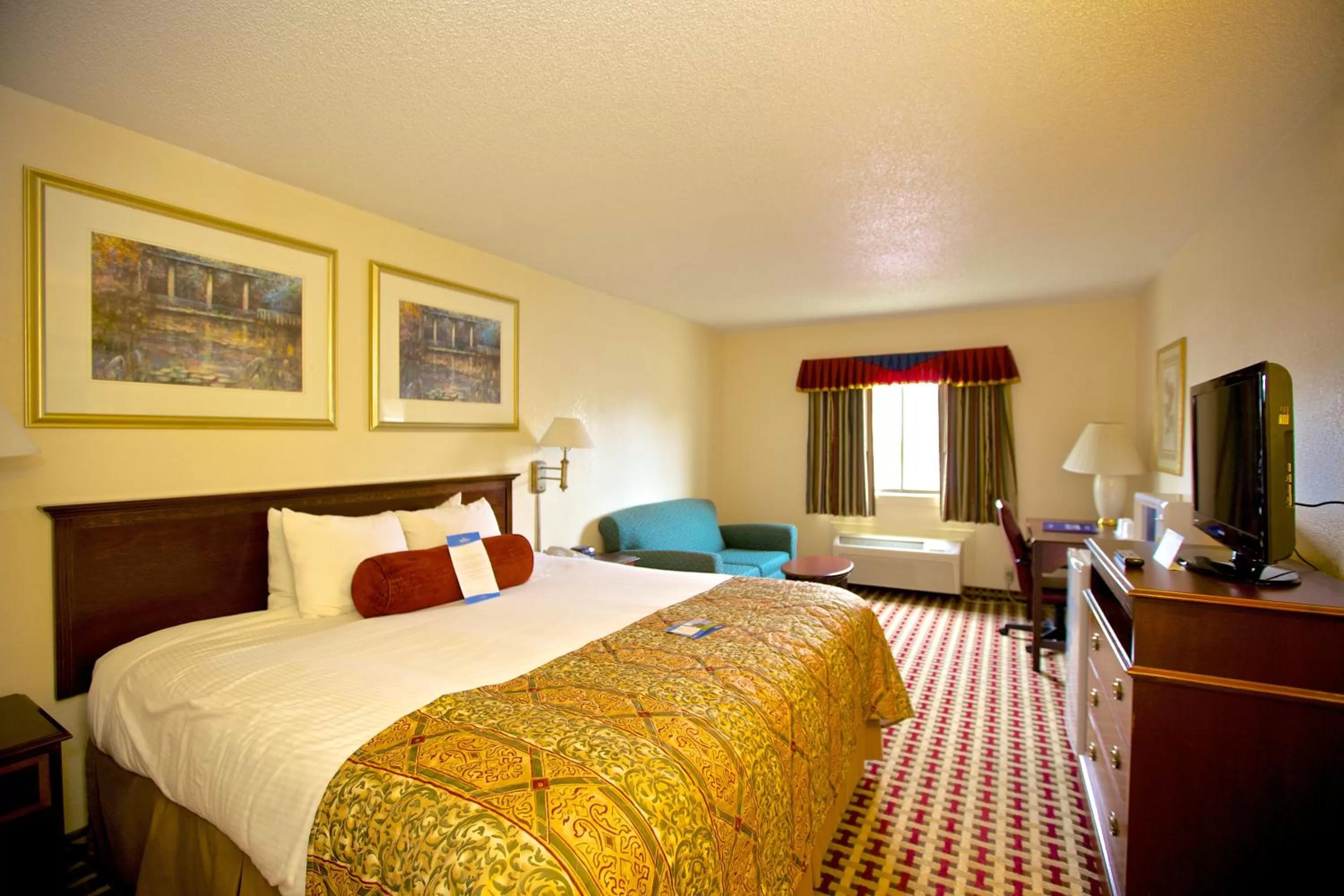 1 Murphy Bed, Suite, Non-Smoking in Baymont by Wyndham Smyrna