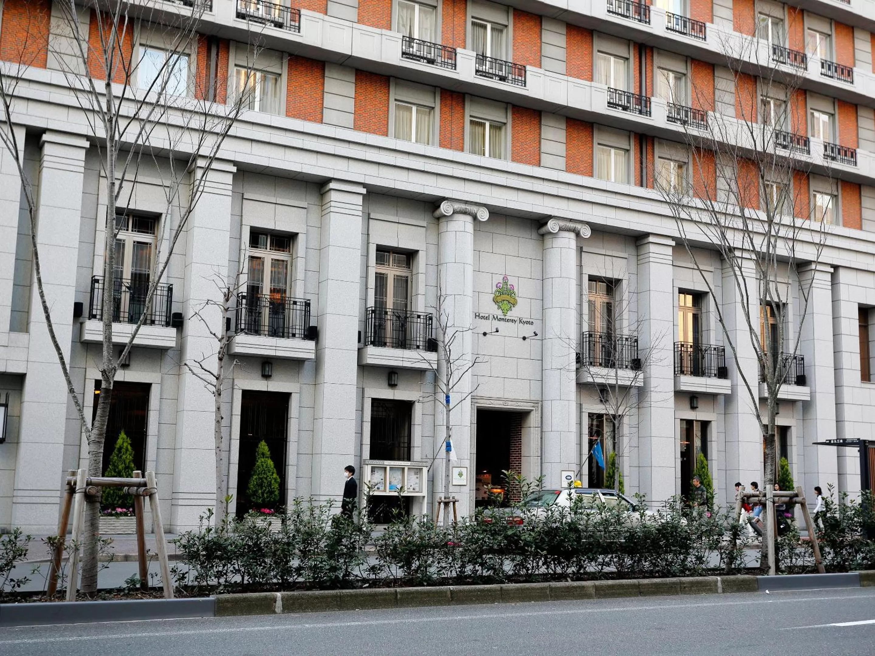 Facade/entrance in Hotel Monterey Kyoto