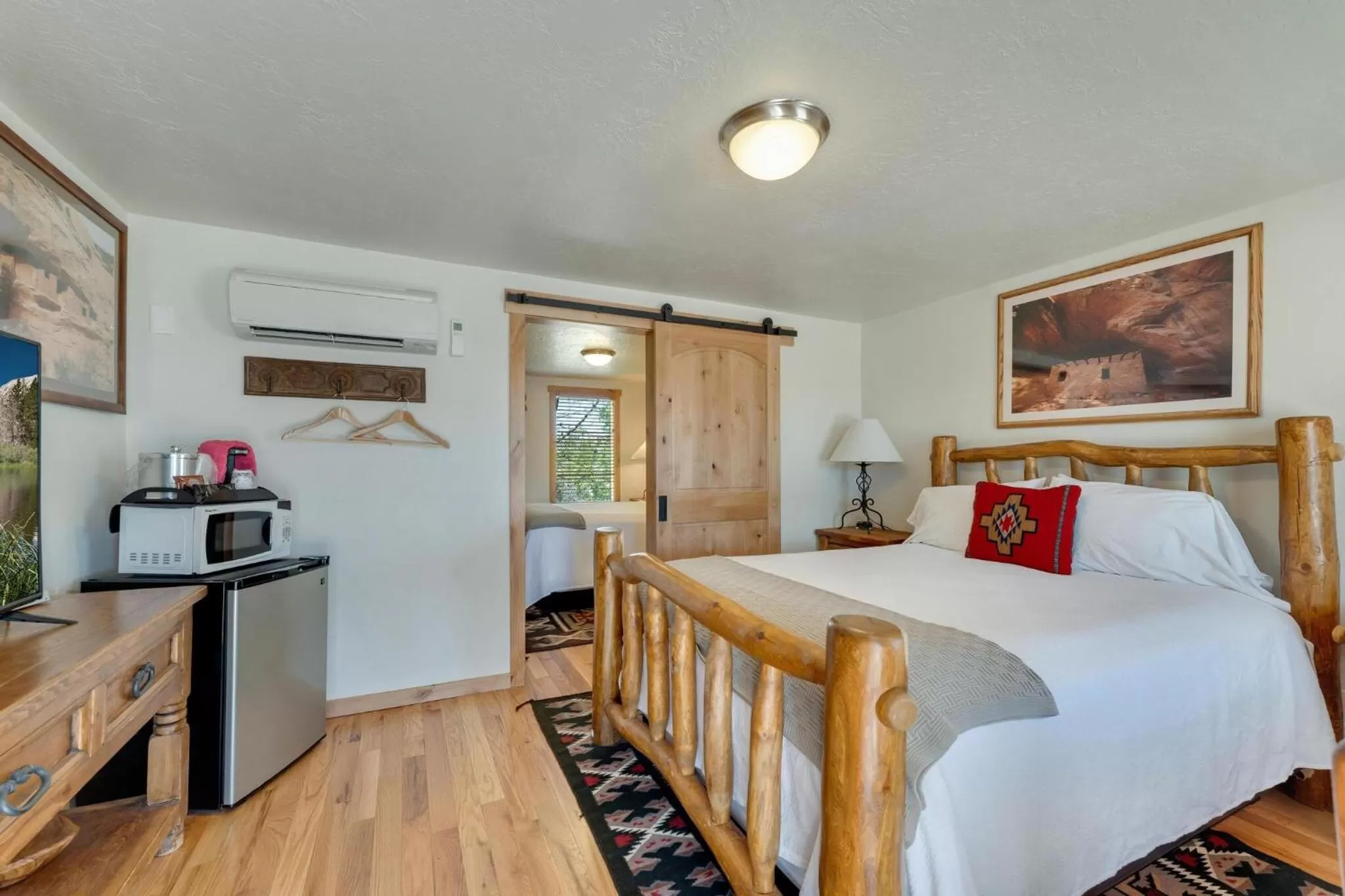 Bed in Stone Lizard Lodge