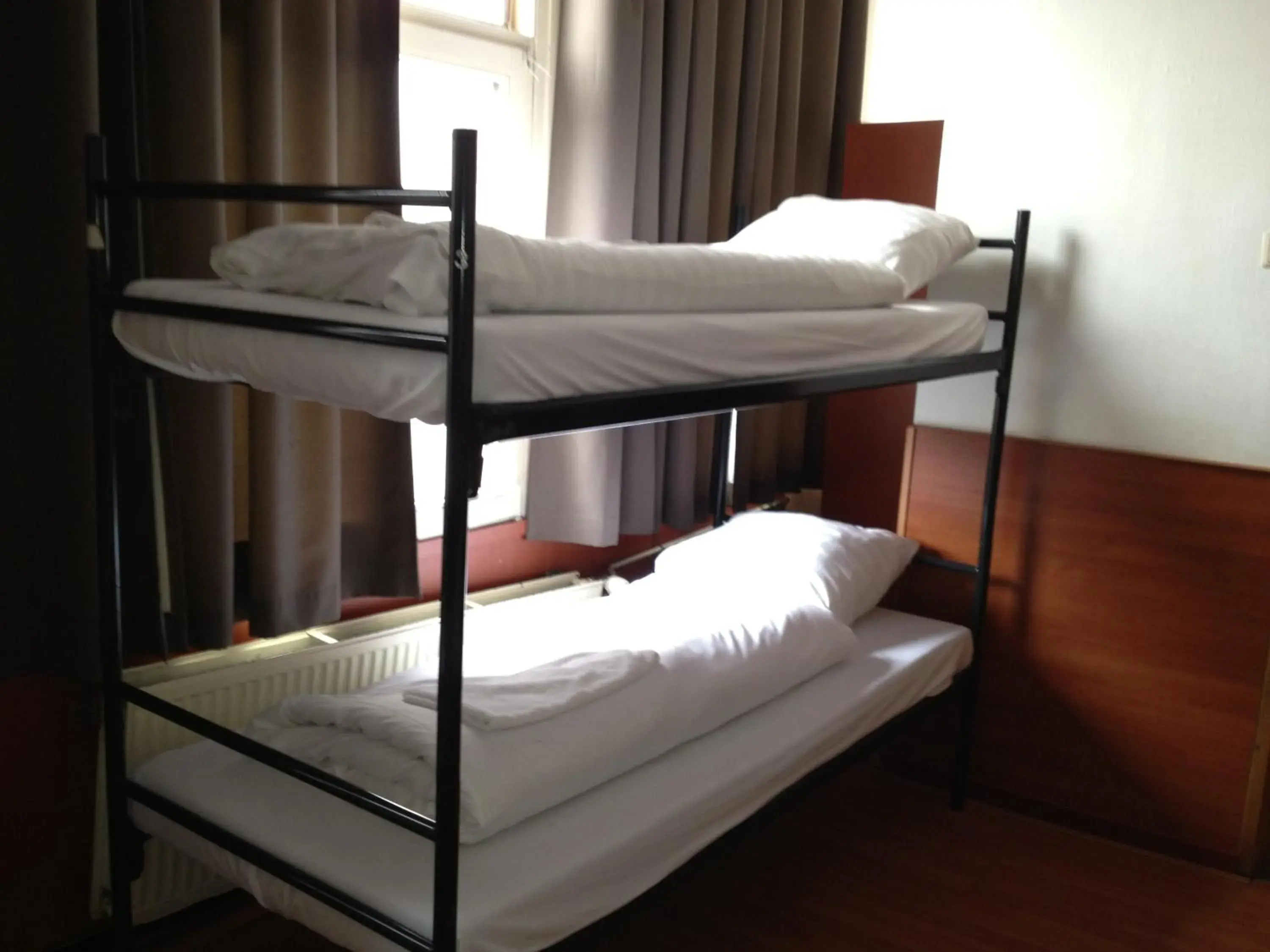 Standard Family Room in Hotel Continental Amsterdam Standard Family Room in Hotel Continental Amsterdam