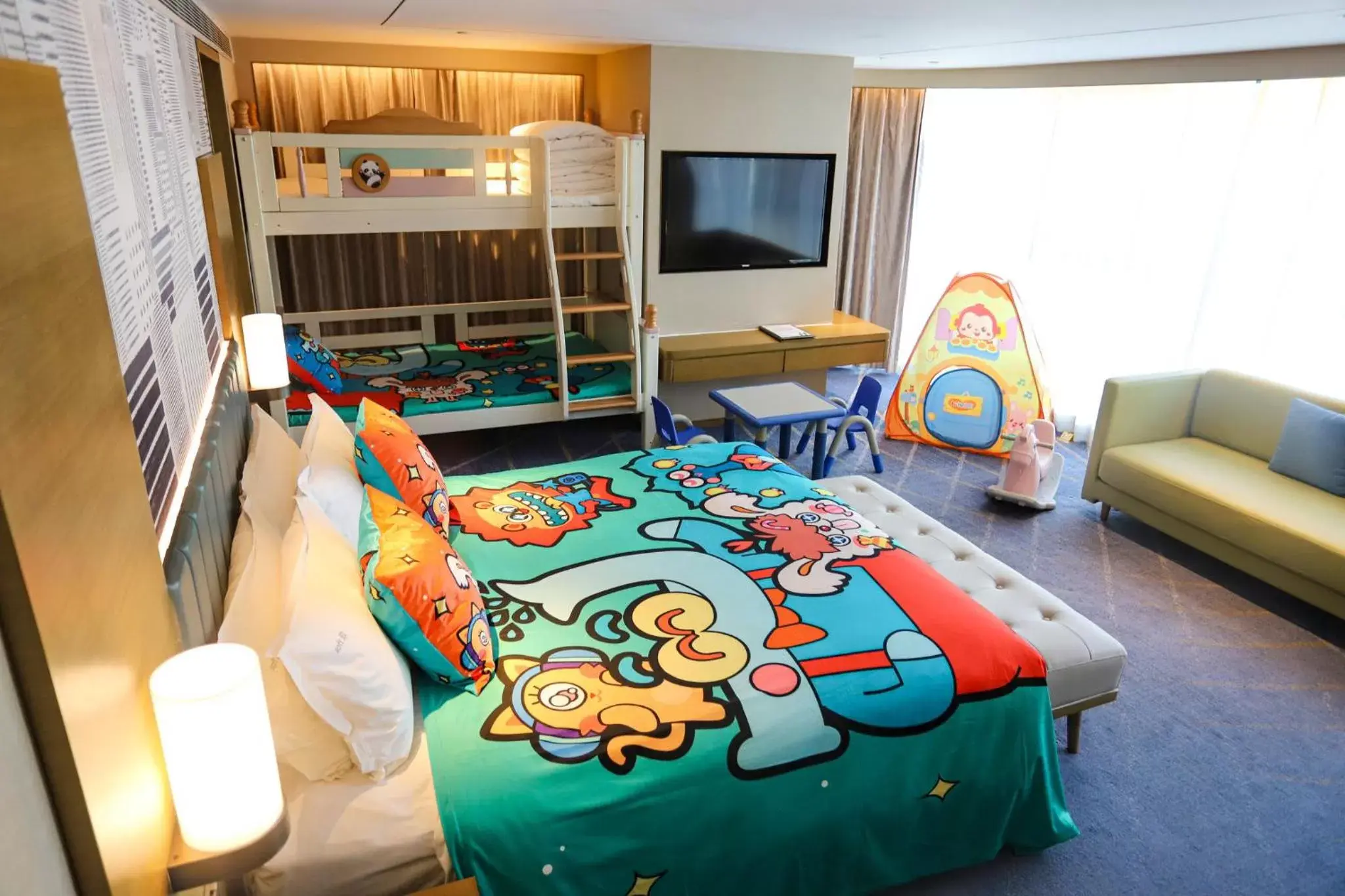 Family Room in Holiday Inn & Suites Lanzhou Center, an IHG Hotel Family Room in Holiday Inn & Suites Lanzhou Center, an IHG Hotel