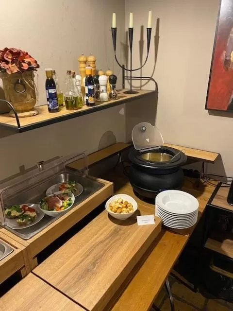 Kitchen/Kitchenette in Hotel and restaurant Via Ironia