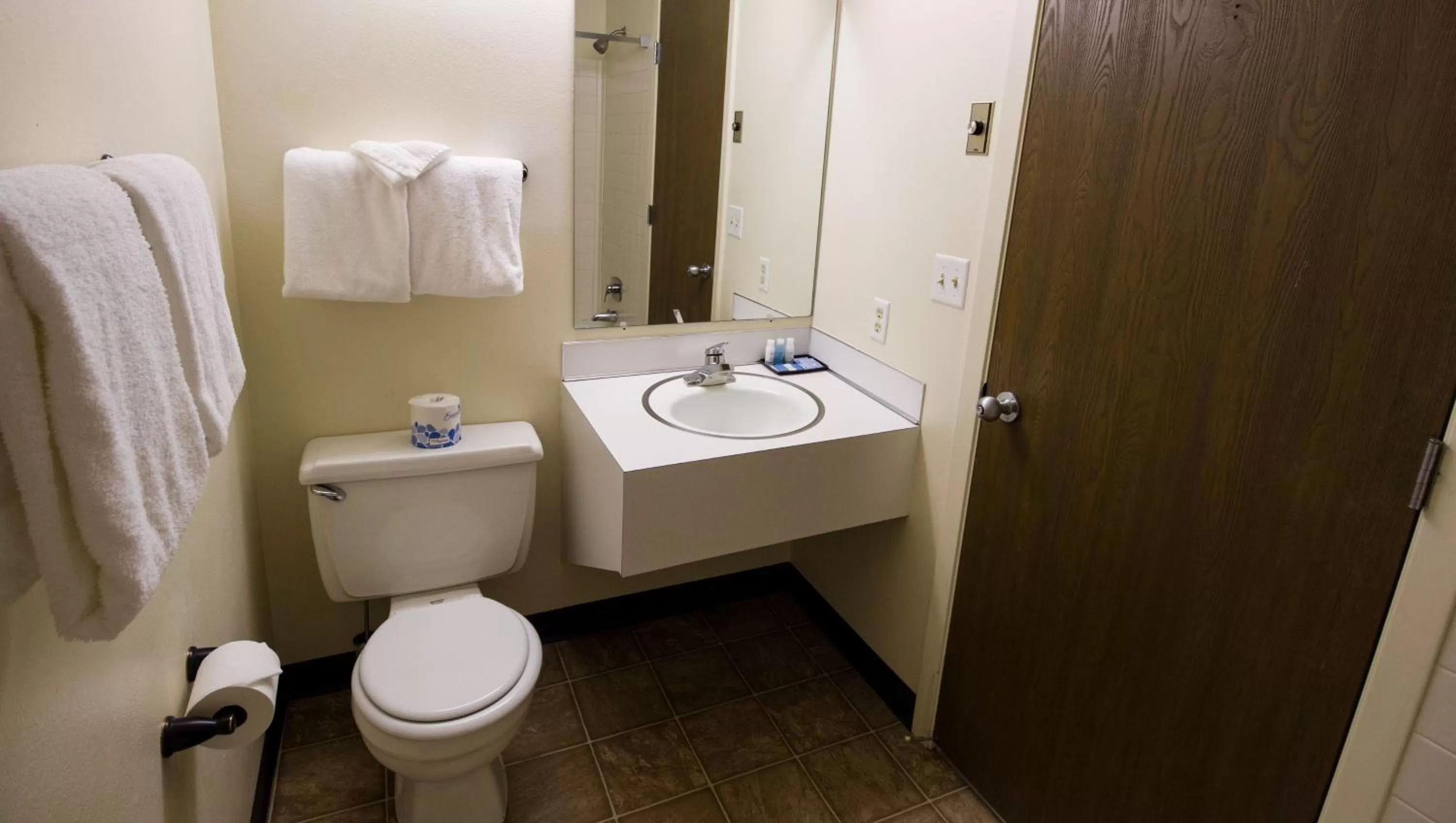 Bathroom in Ticaboo Lodge