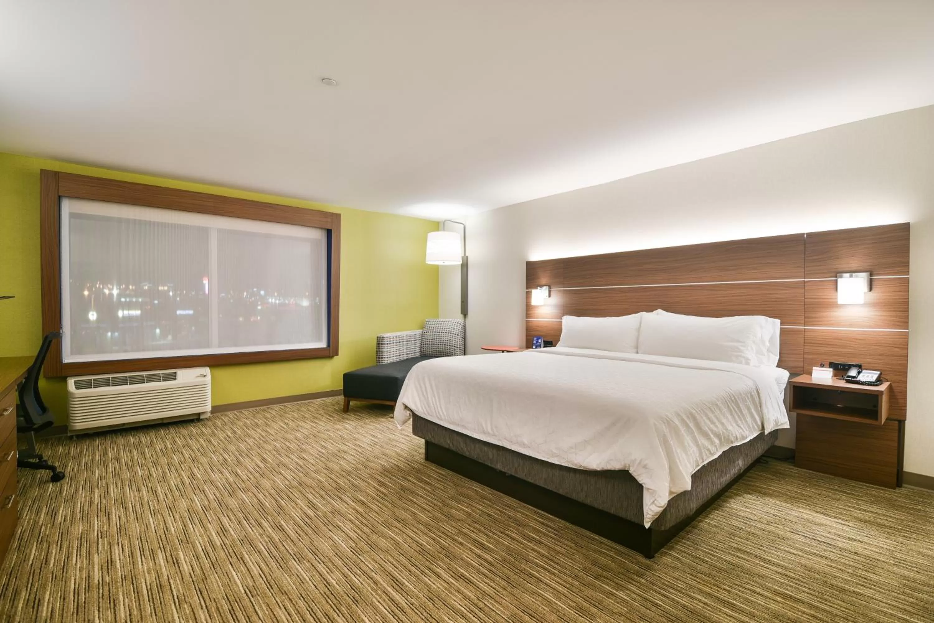 Photo of the whole room, Bed in Holiday Inn Express & Suites Lehi - Thanksgiving Point by IHG
