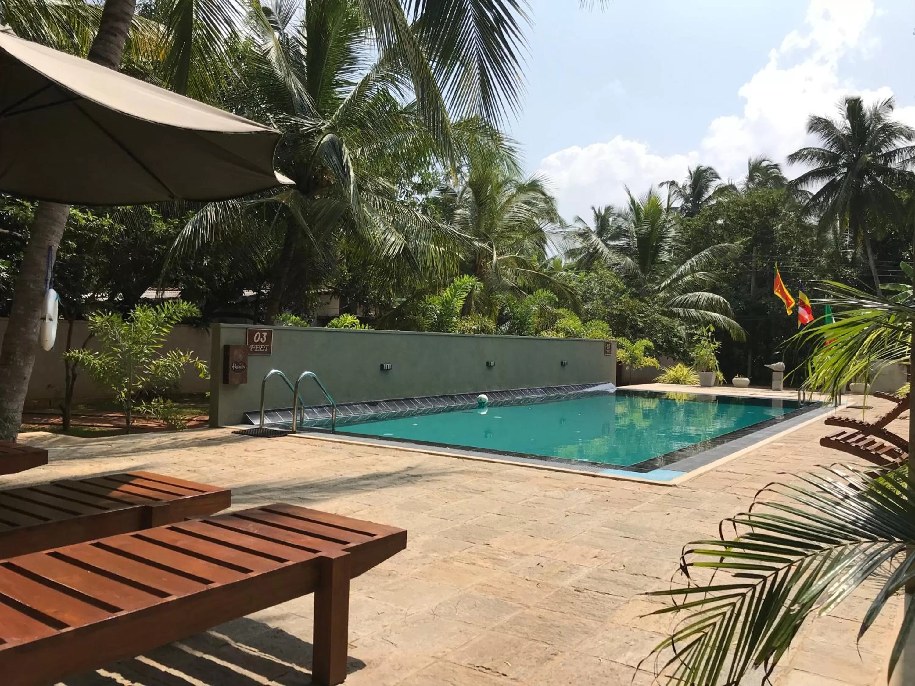 Swimming Pool in Hotel Heladiv