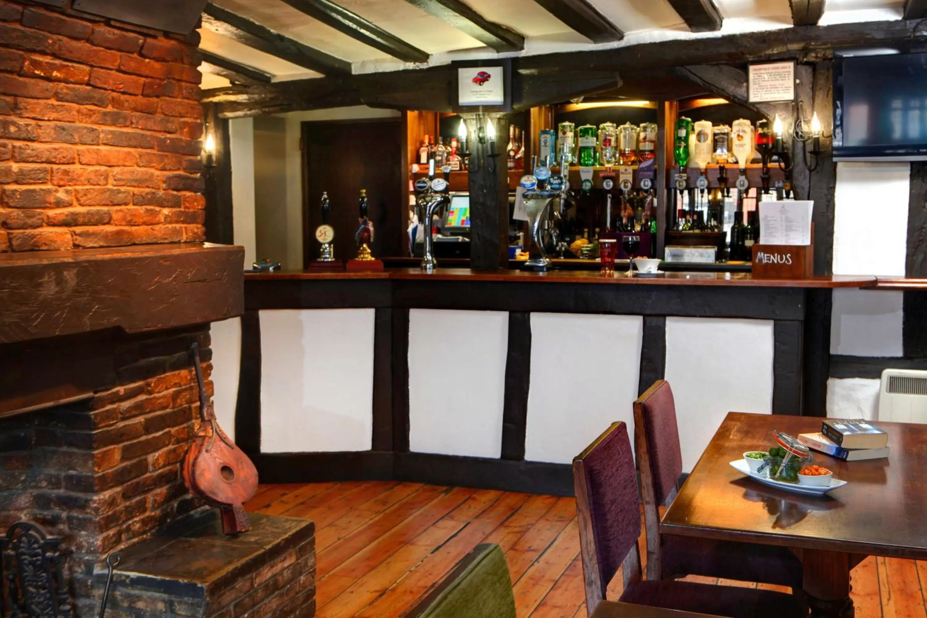 Lounge or bar in Best Western The Rose & Crown Hotel