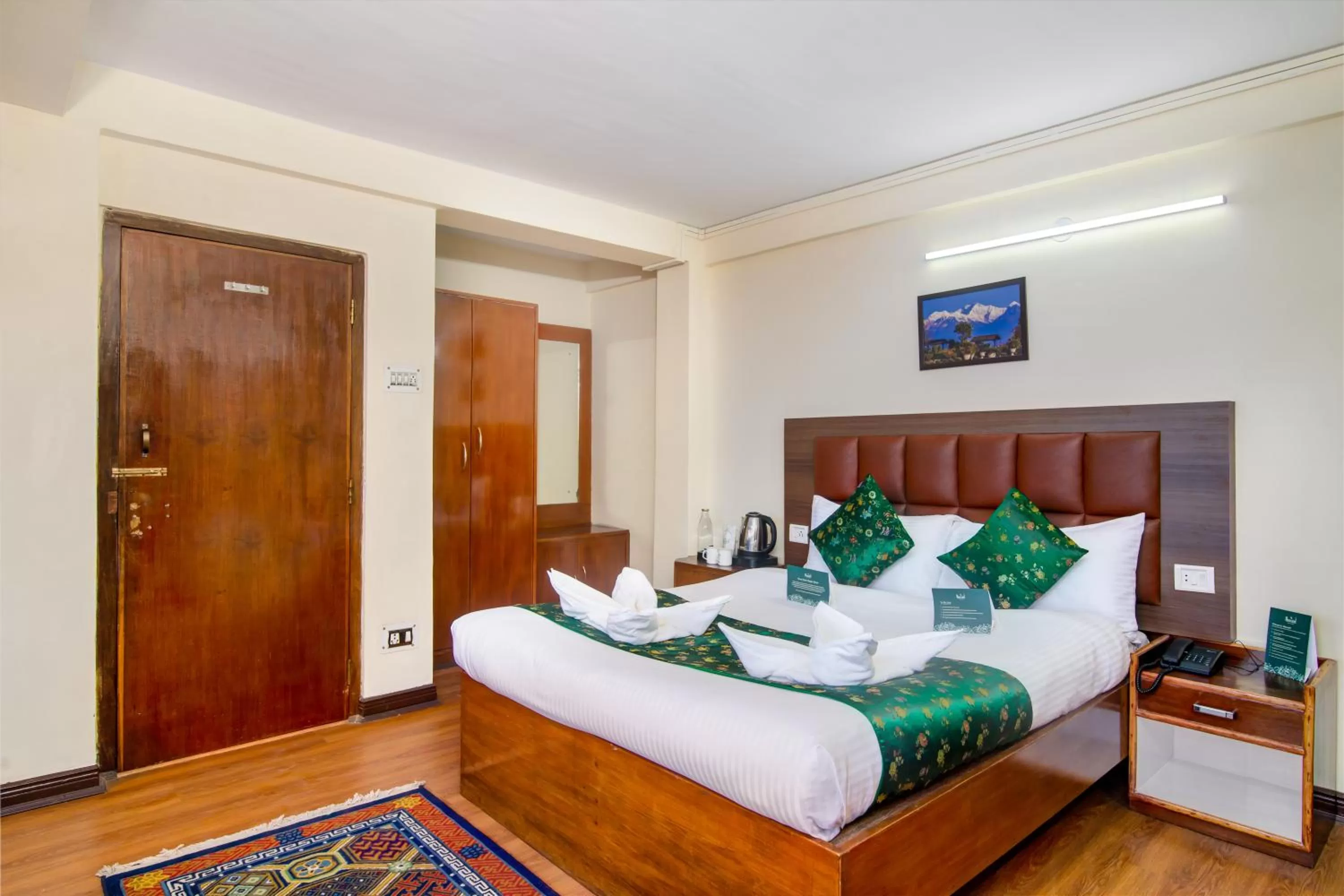 Bed in Muscatel BhumSang - 200 Mts from Mall Road