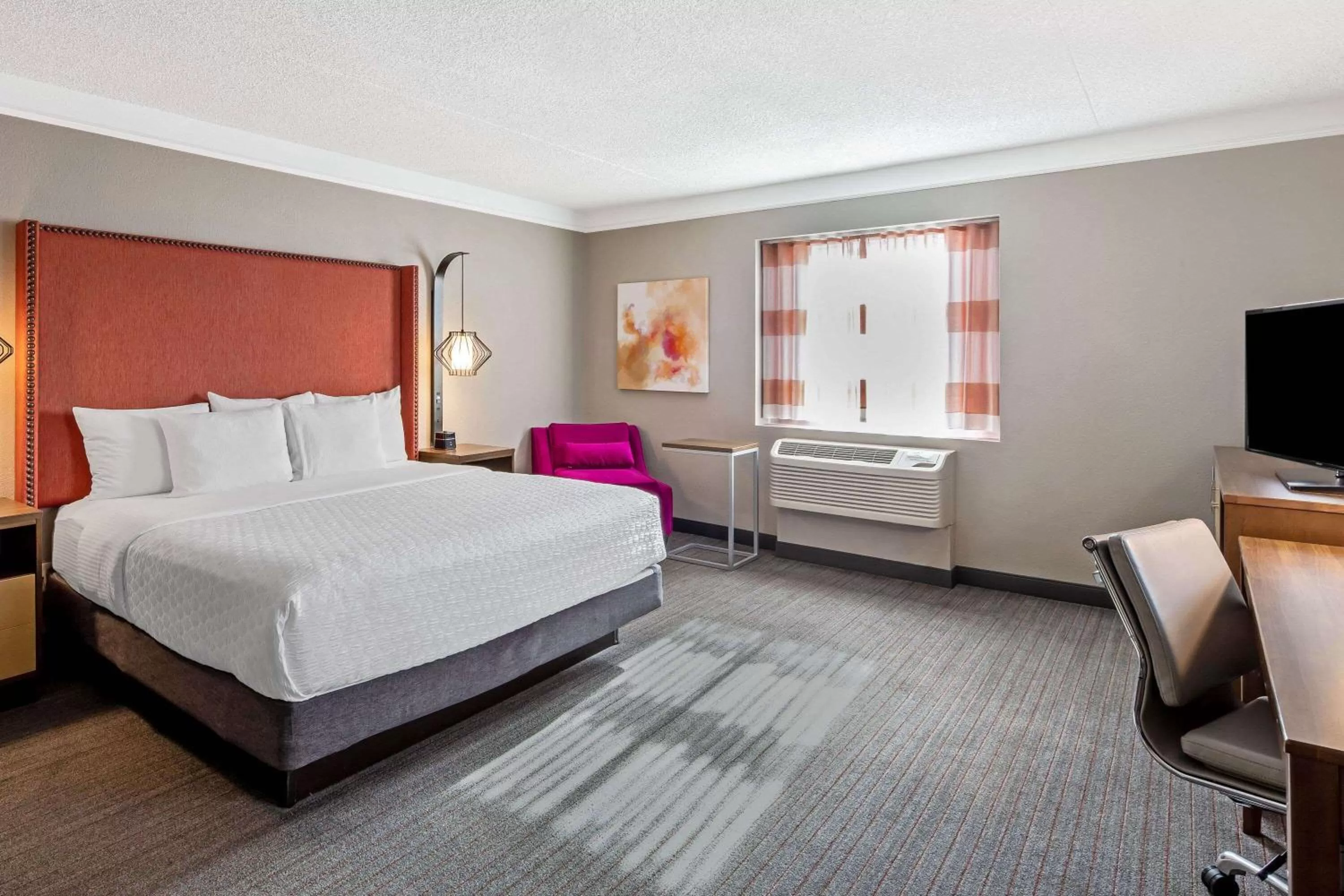 Photo of the whole room in La Quinta by Wyndham San Francisco Airport North - Free Airport Shuttle