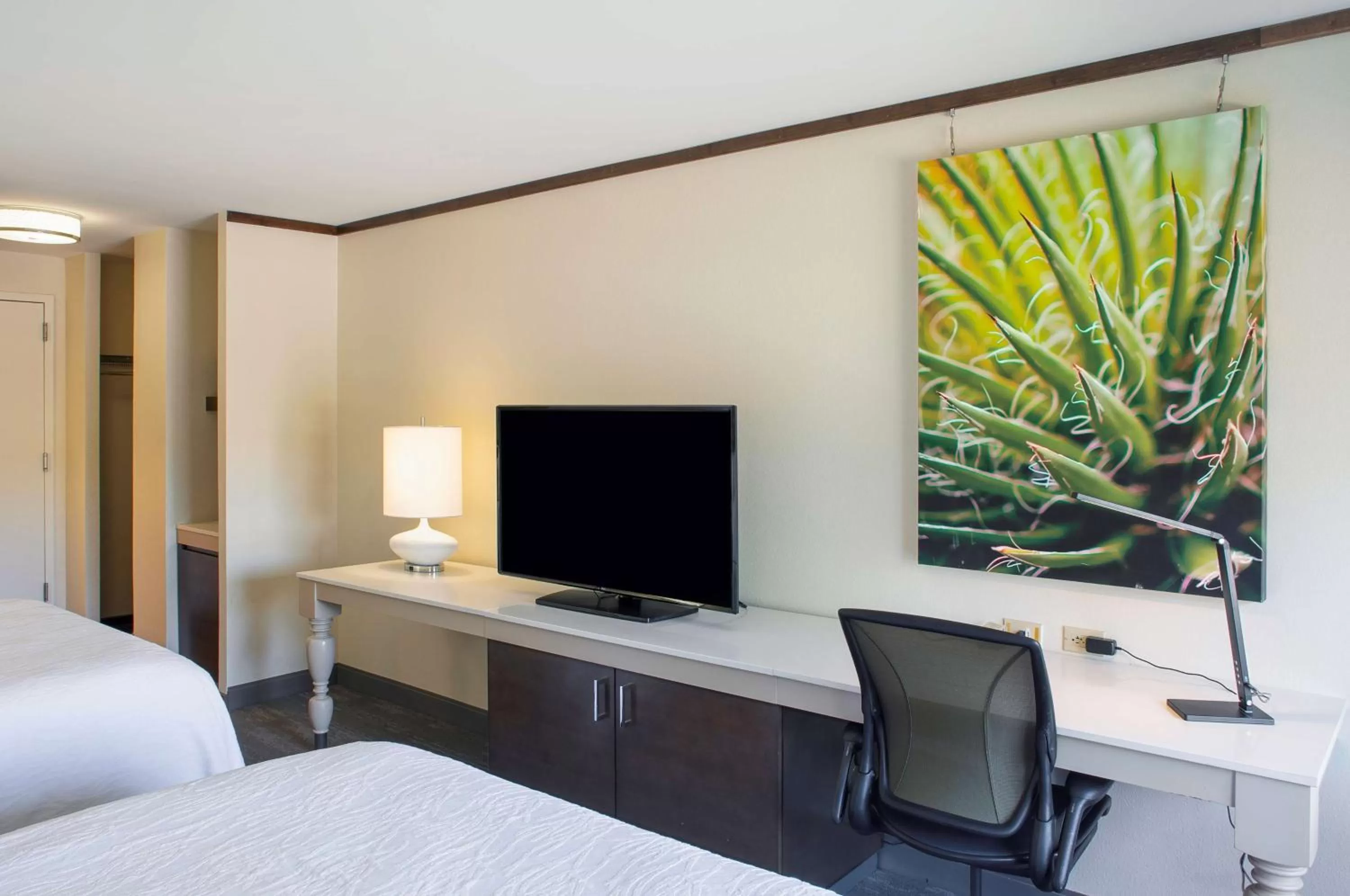 Bedroom, Bed in Hilton Garden Inn Bentonville Rogers