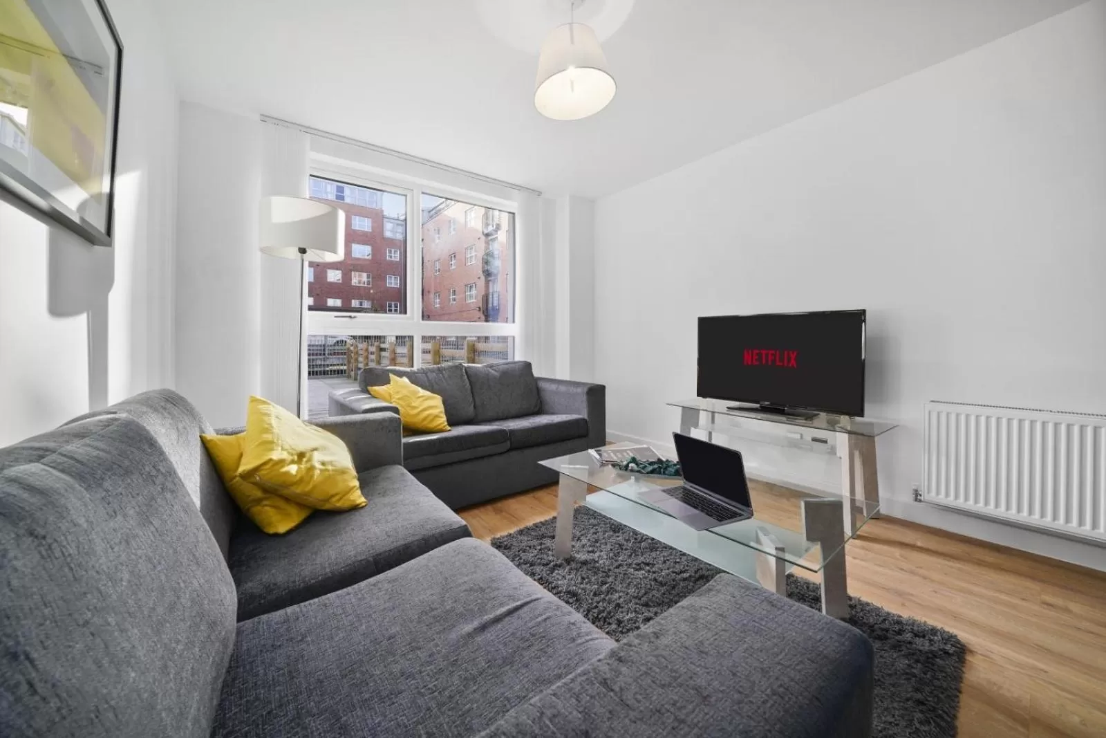 TV and multimedia, Seating Area in Onyx O2 Arena Brindley Place Broad Street Large Spacious Apartment