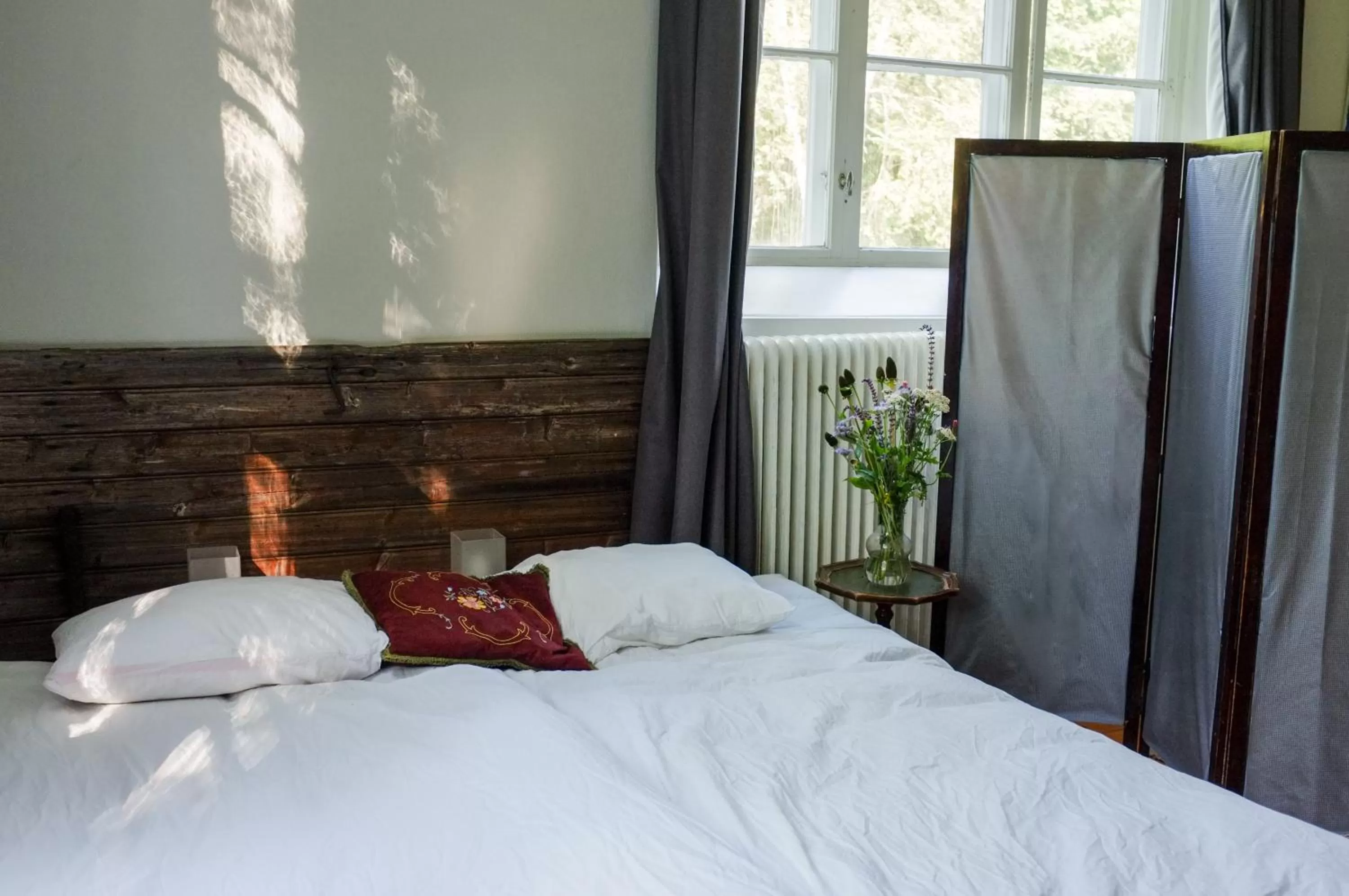 Bed in Baggå Skola BnB & Café