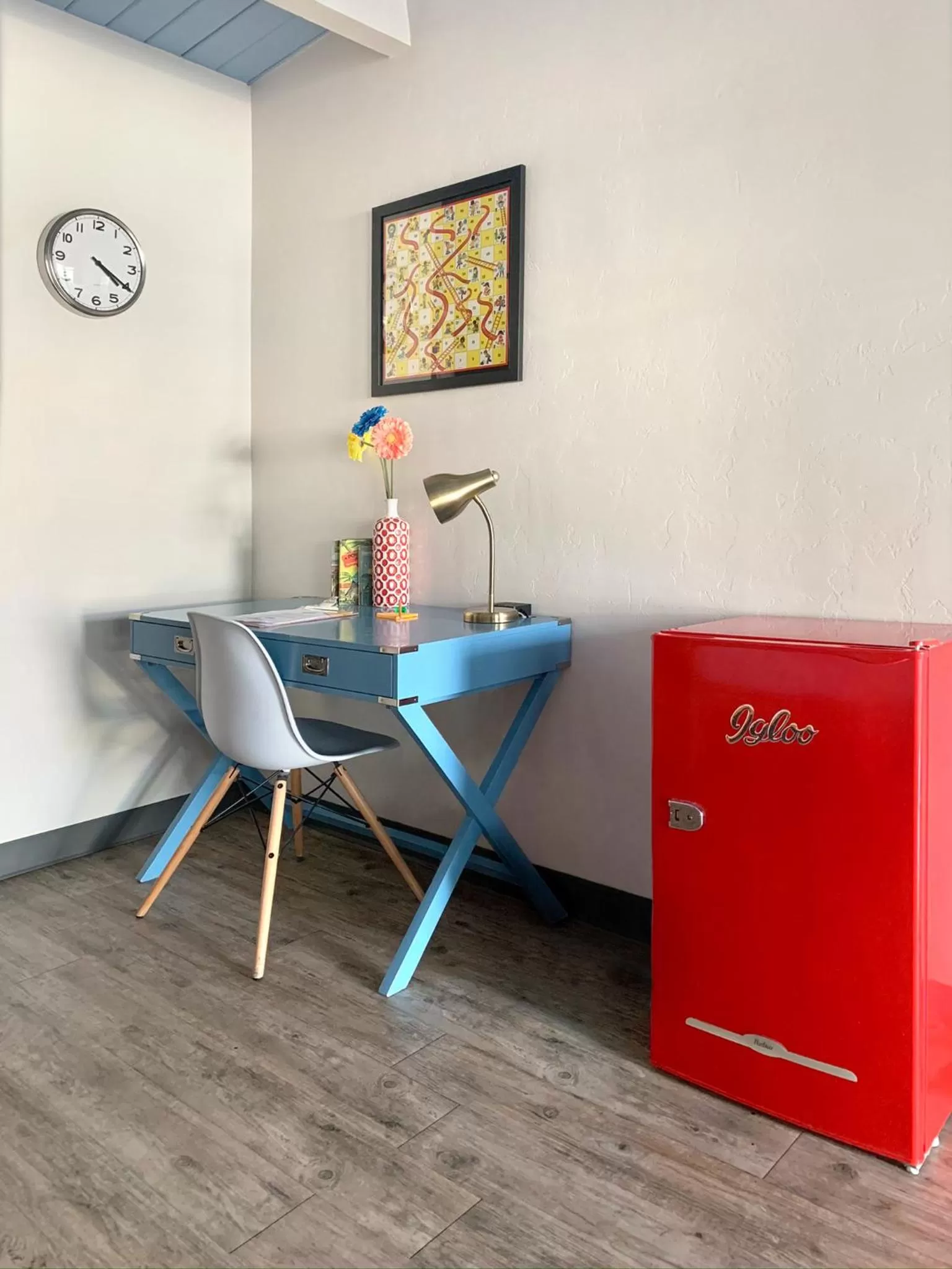 hair dresser in Hotel McCoy - Art, Coffee, Beer, Wine