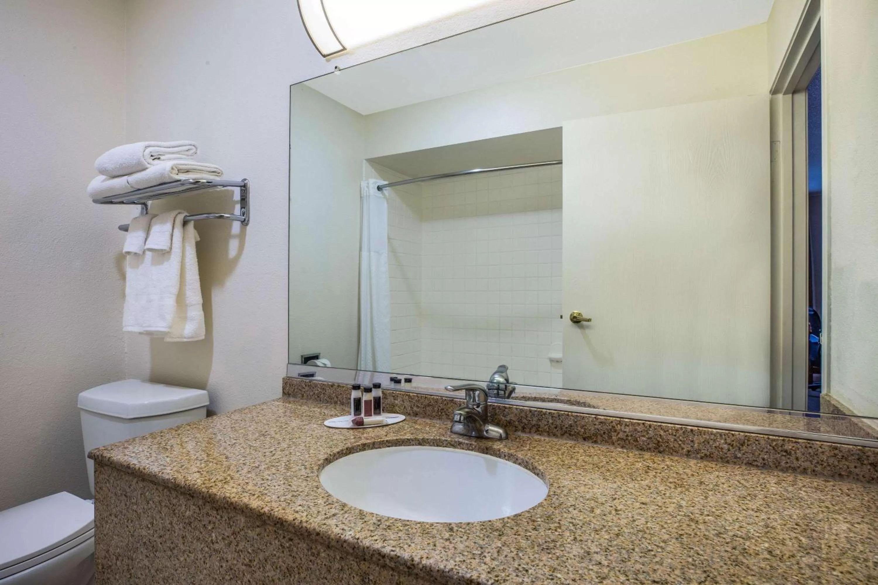 Bathroom in Baymont by Wyndham Tehachapi