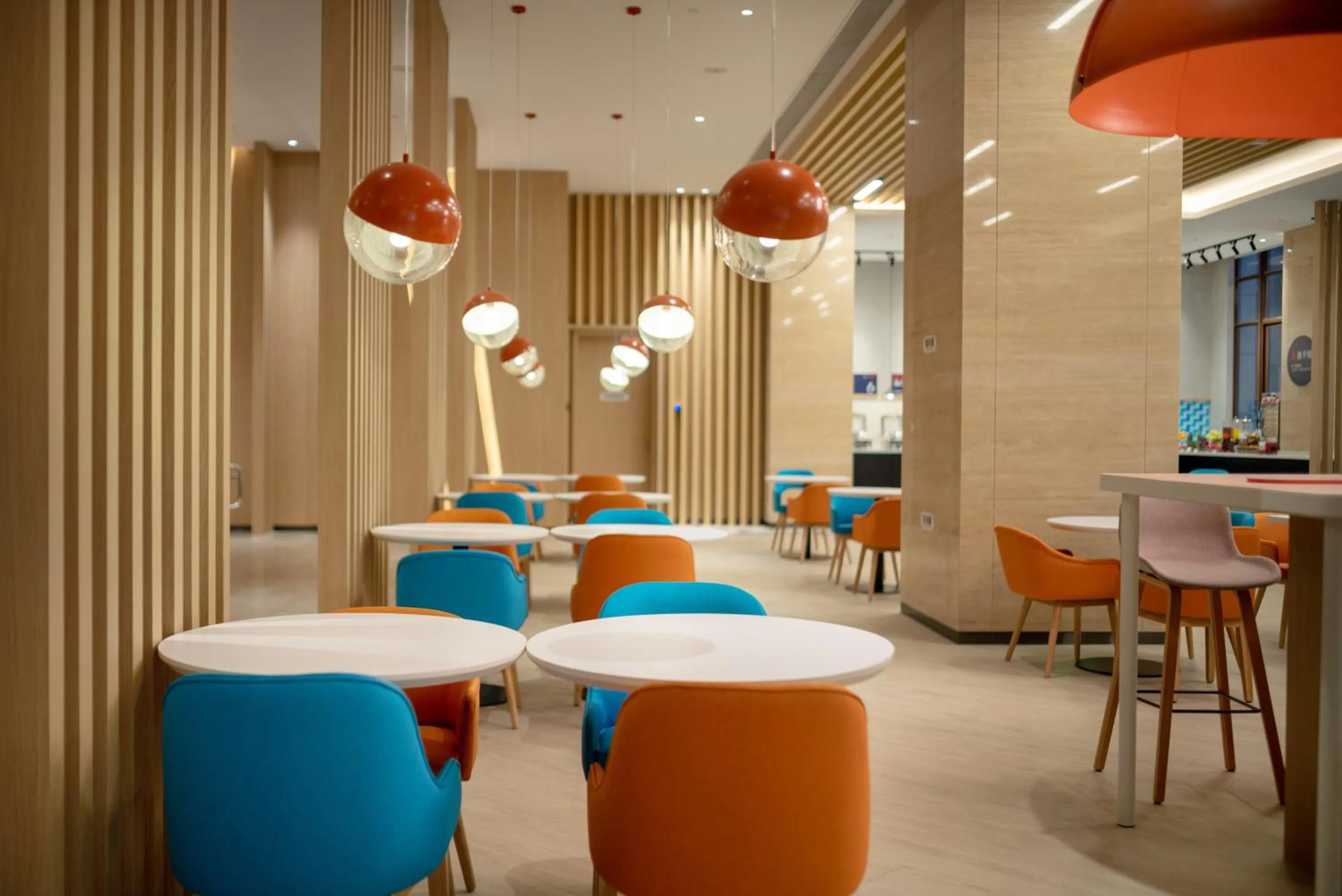 Restaurant/places to eat in Holiday Inn Express Jinjiang Anhai by IHG