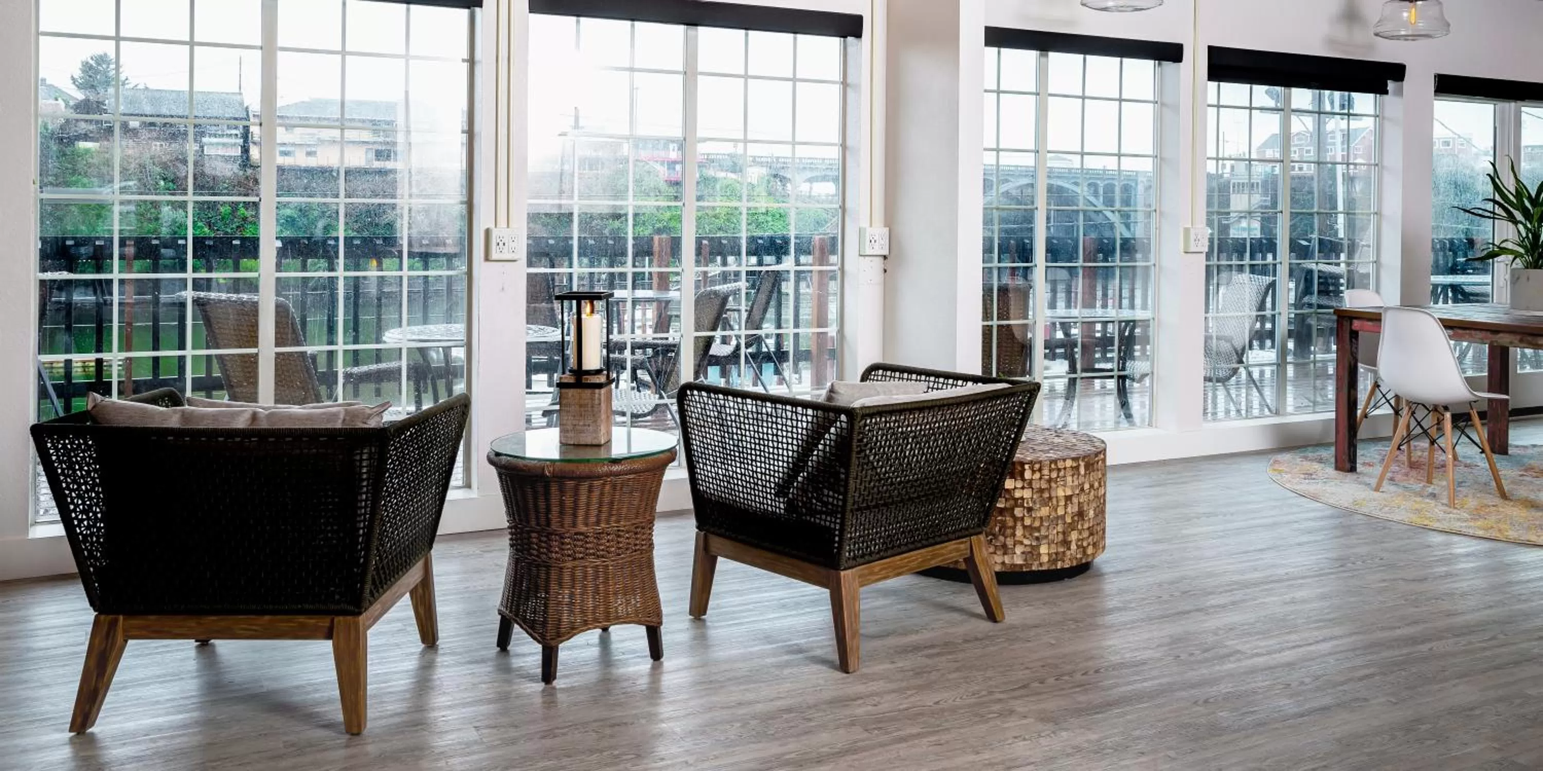 Living room in SCP Depoe Bay