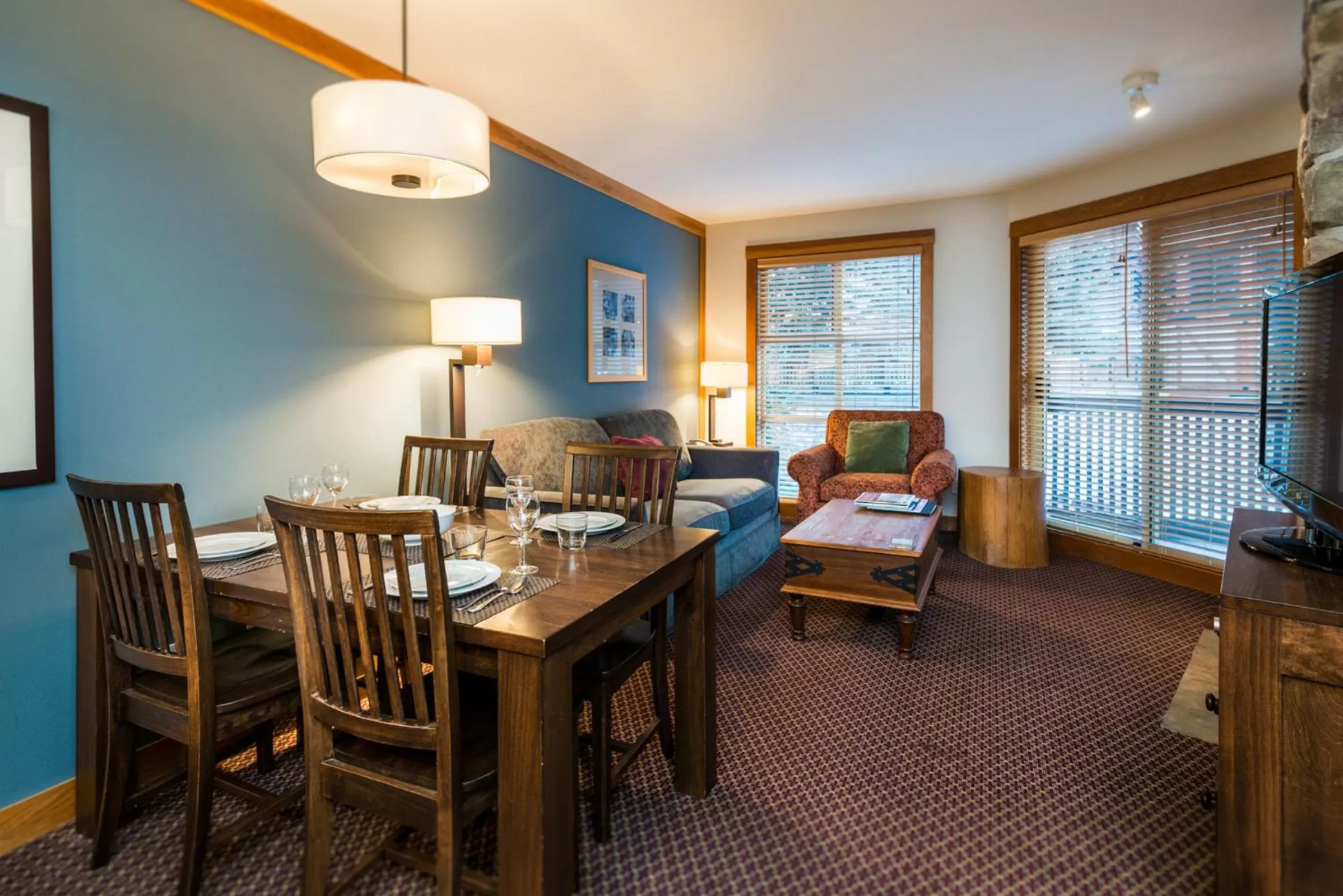 Living room, Bed in Legends Whistler, by Lodging Ovations