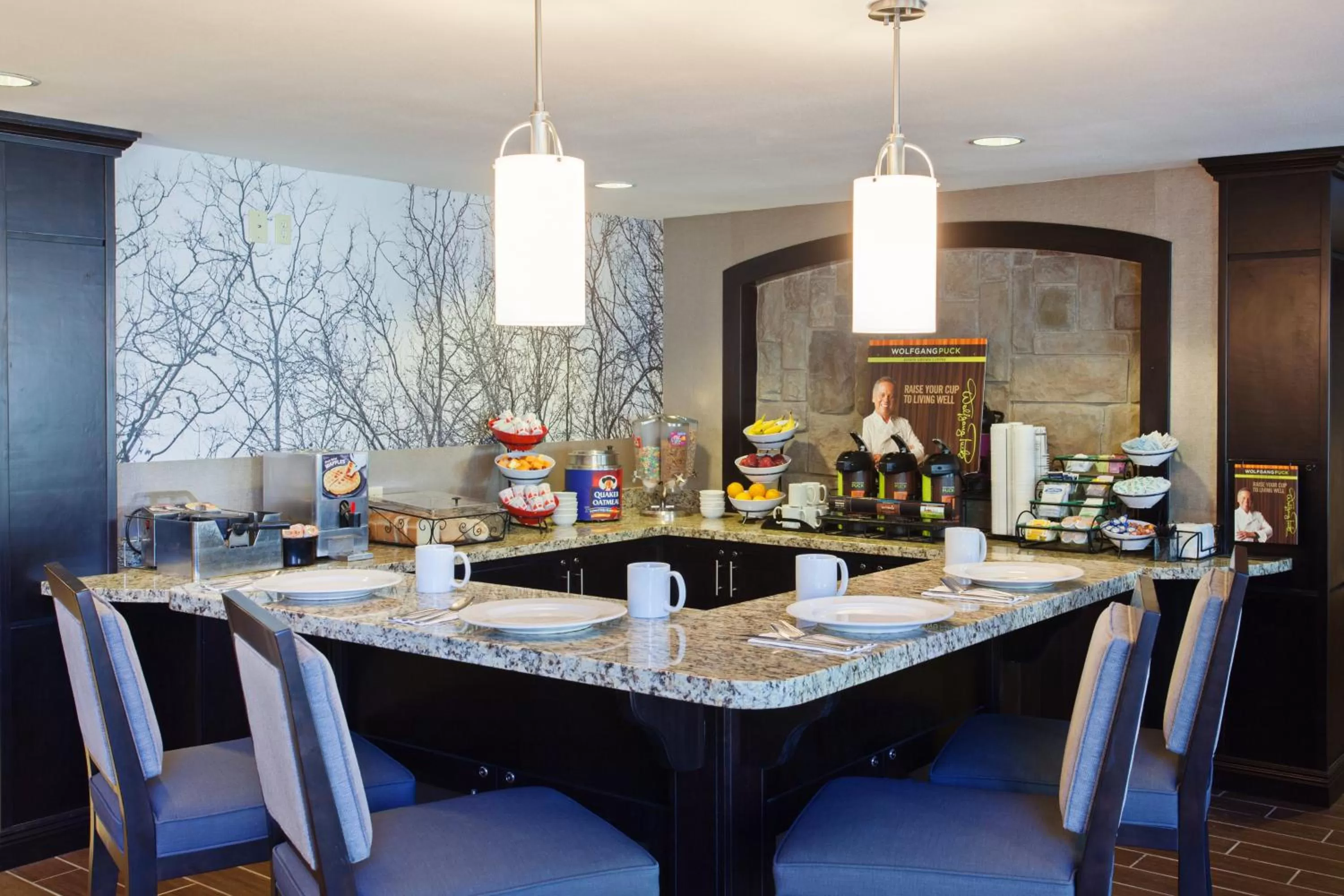 Restaurant/places to eat in Staybridge Suites Fairfield Napa Valley Area by IHG