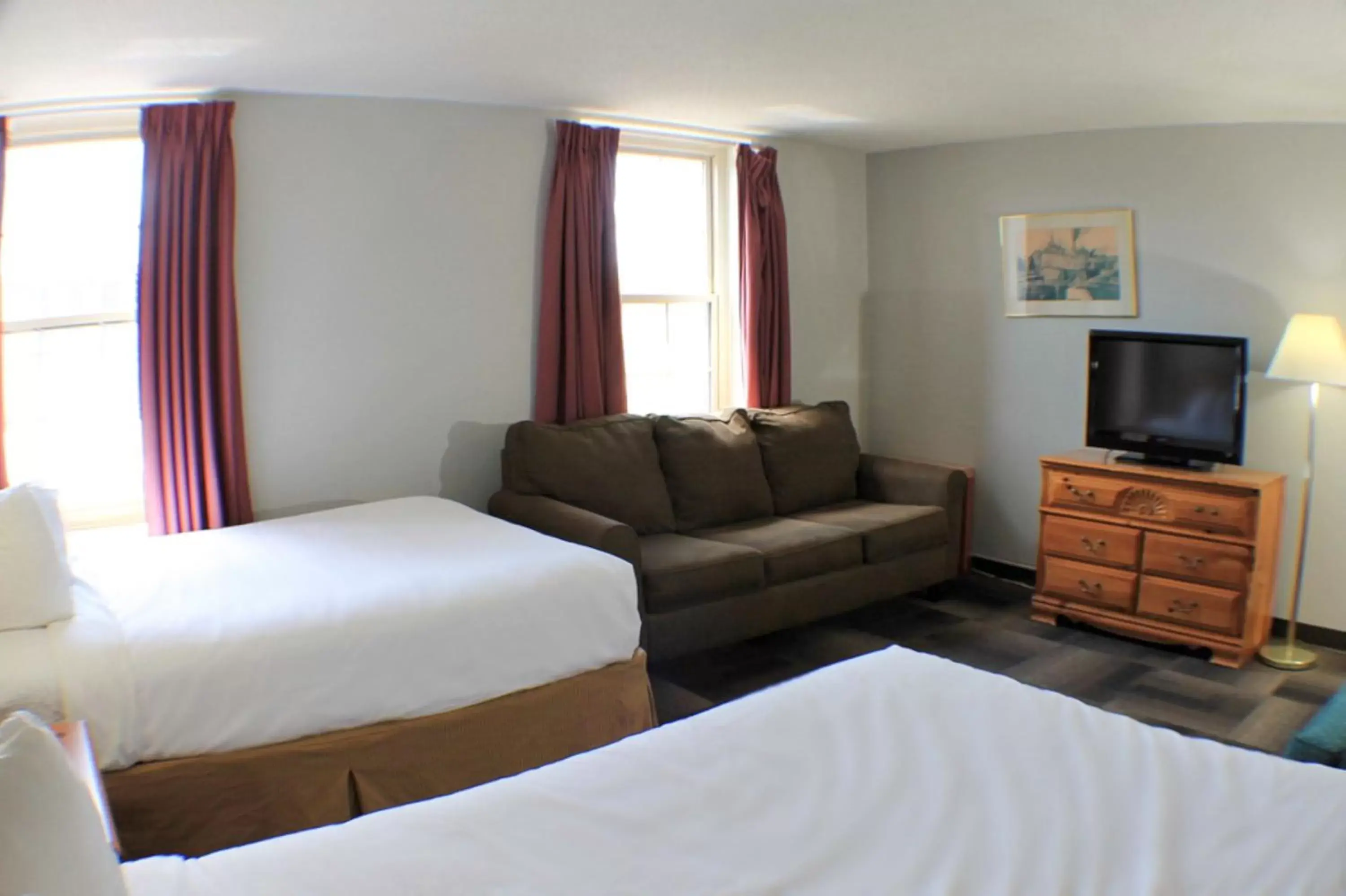 Deluxe Double Room with Two Double Beds - Non-Smoking in The Hotel Ojibway, Trademark Collection by Wyndham Deluxe Double Room with Two Double Beds - Non-Smoking in The Hotel Ojibway, Trademark Collection by Wyndham