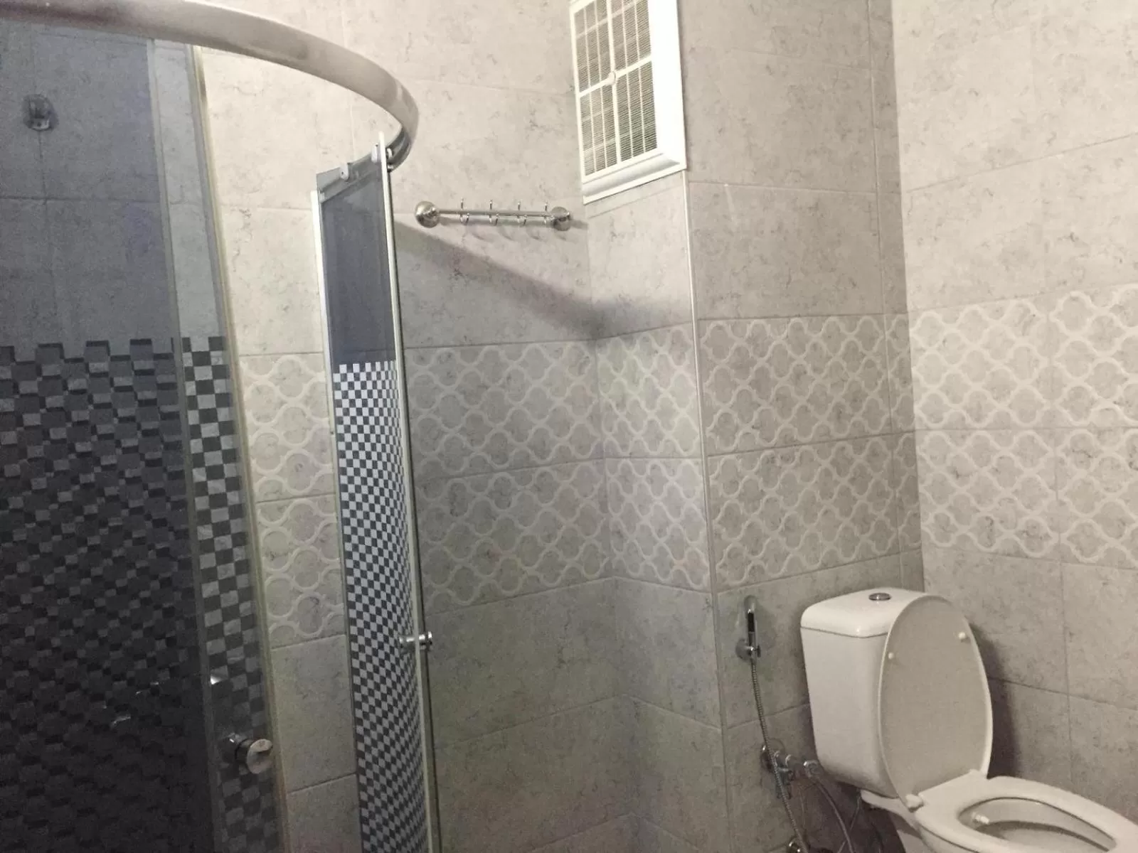 Shower, Bathroom in Yılmaz Suit Apartments