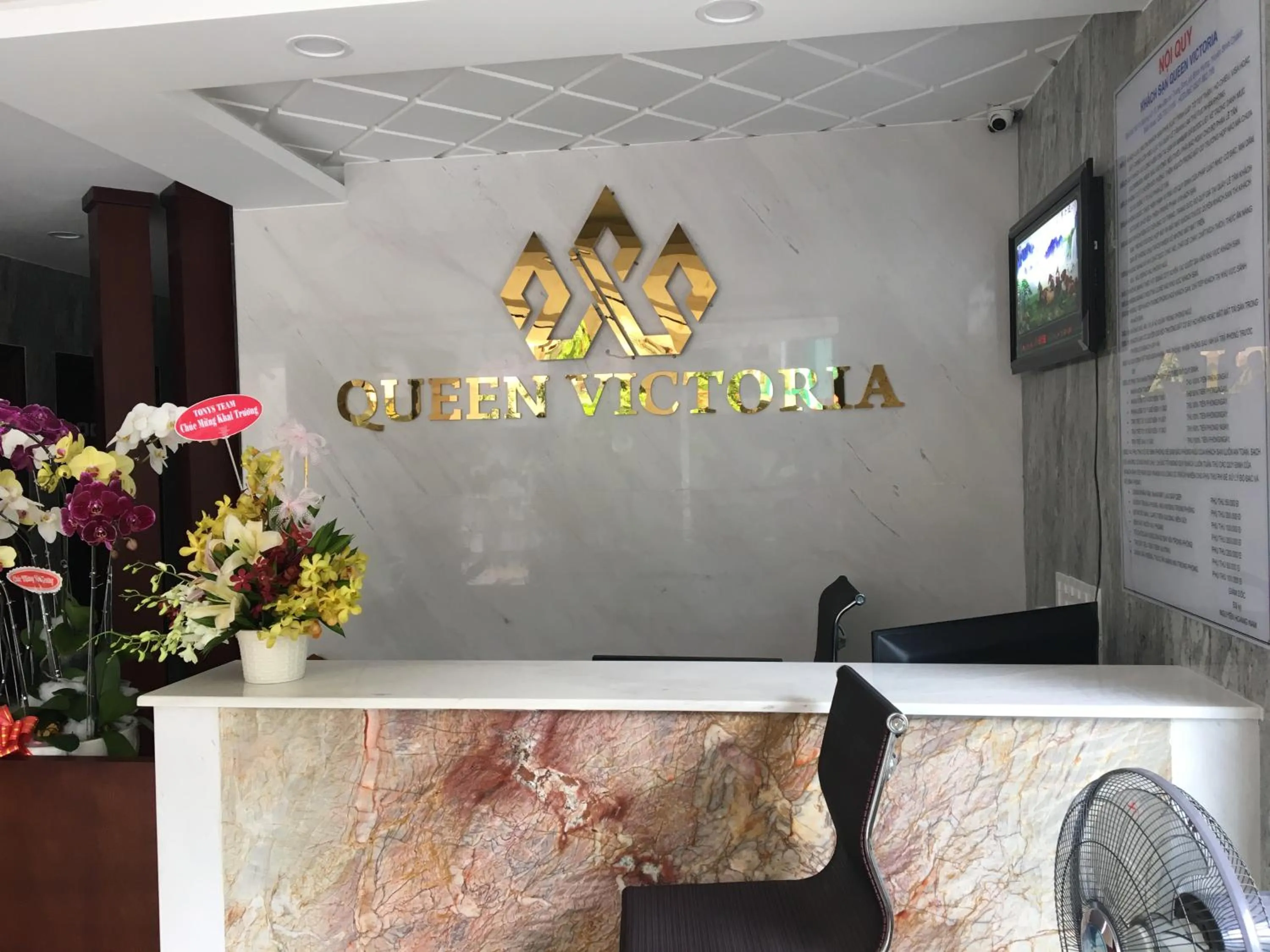 QUEEN VICTORIA Hotel