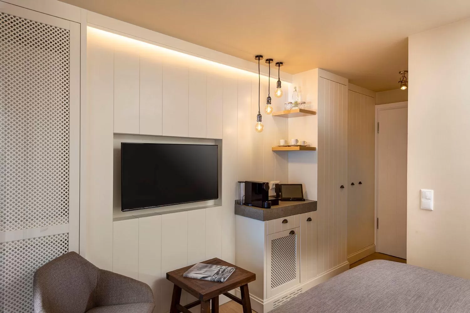 TV and multimedia in LOEV - VELA Hotels