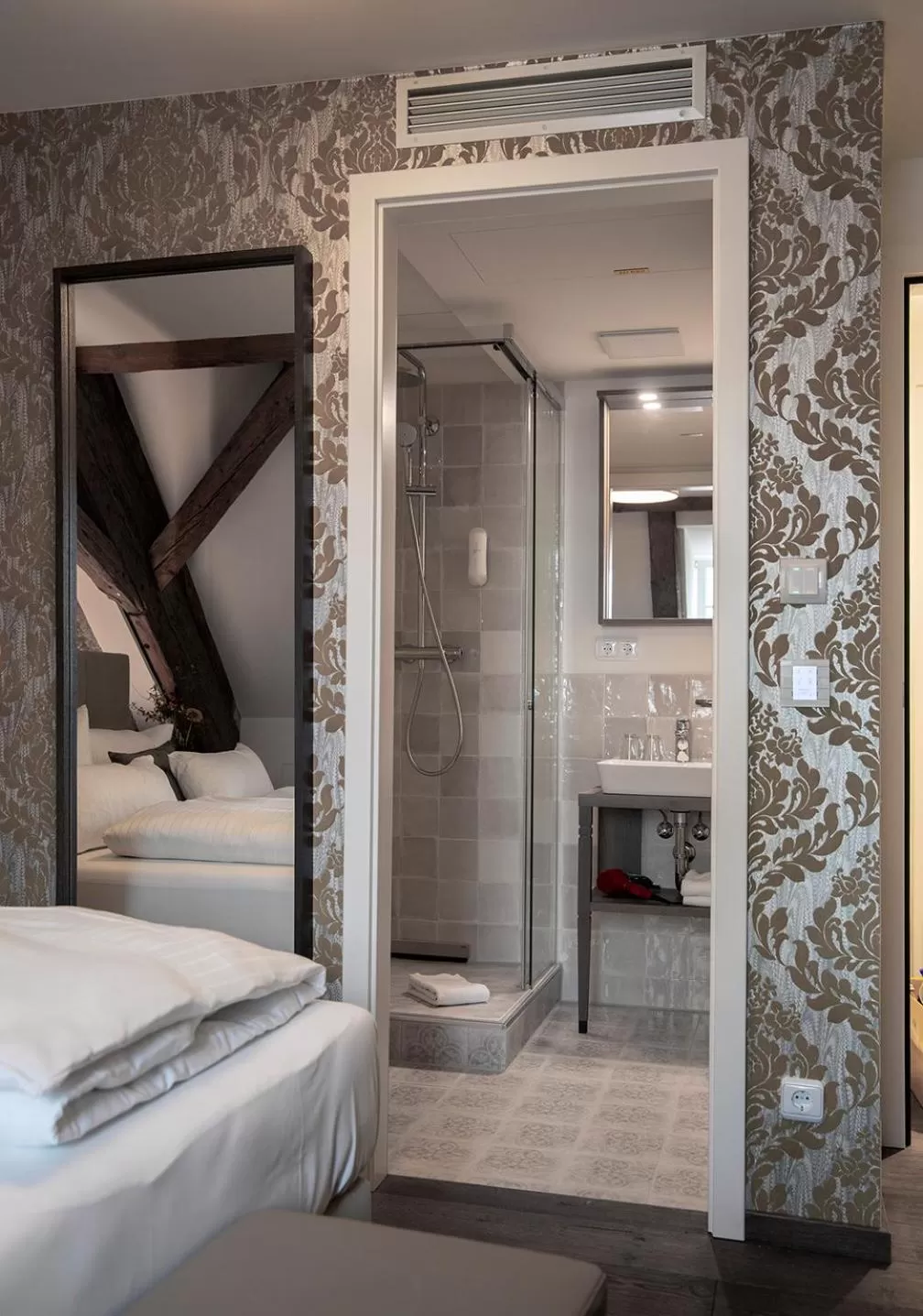 Toilet, Bed in Altstadthotel der Patrizier