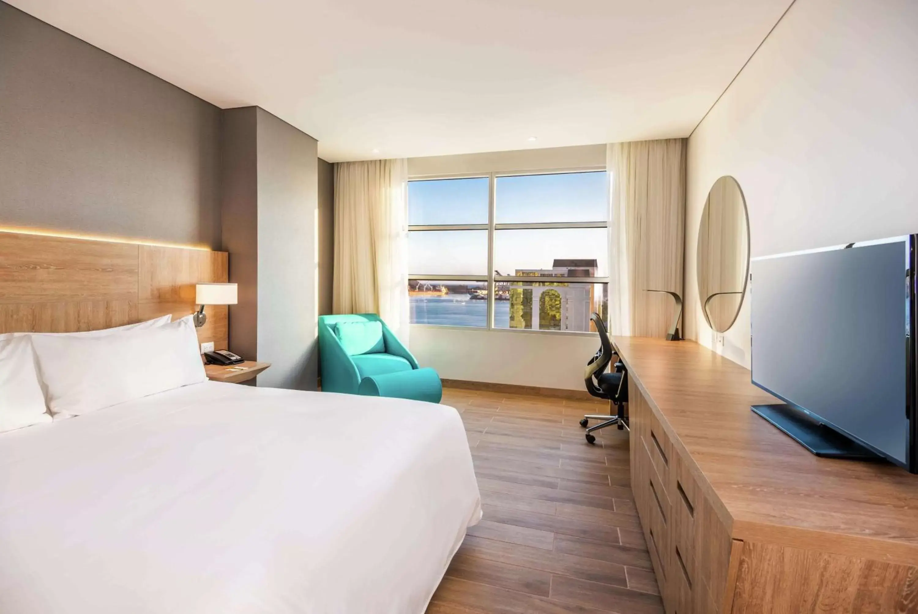 King Room with Ocean View in Hilton Garden Inn Santa Marta King Room with Ocean View in Hilton Garden Inn Santa Marta