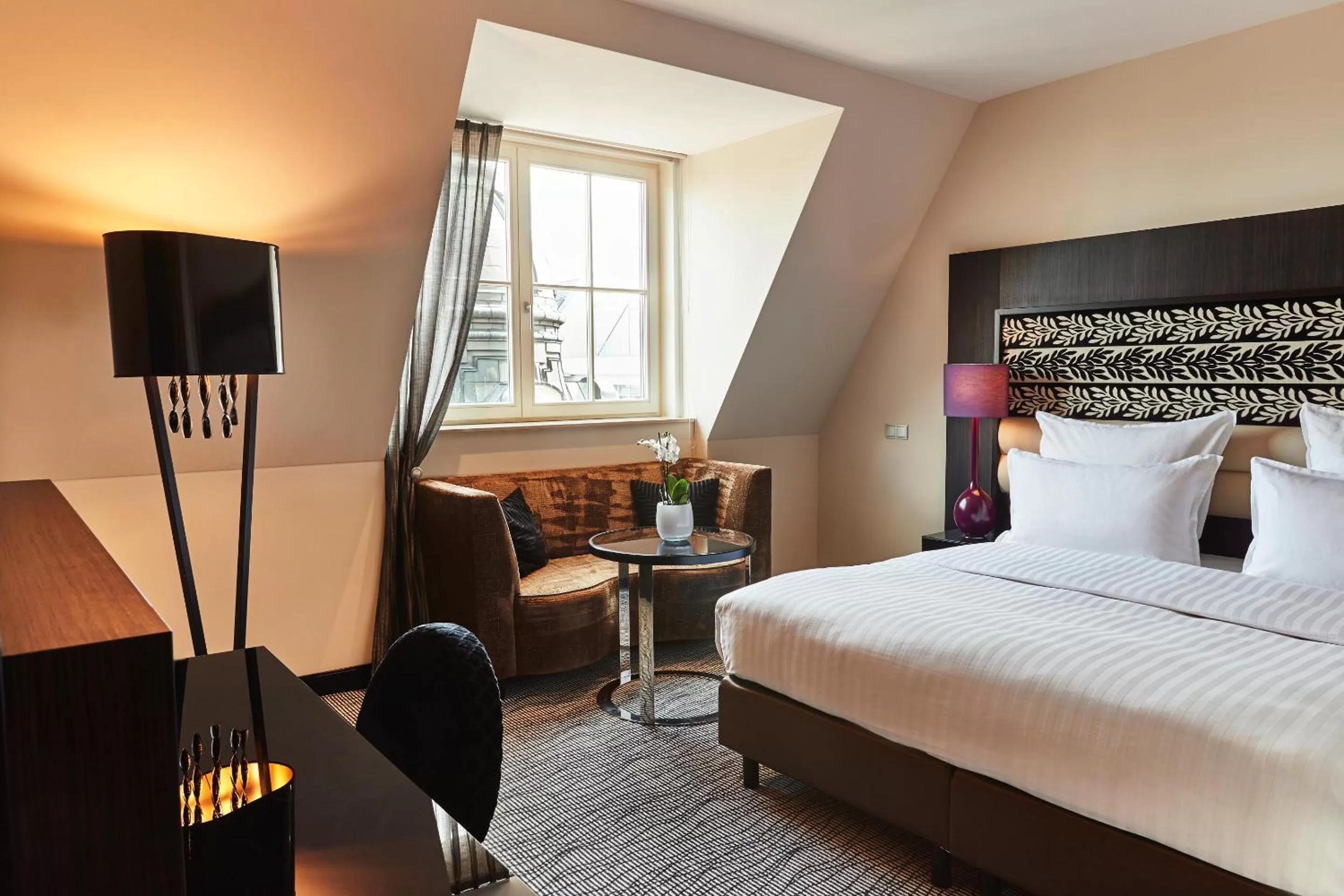 Day, Bed in Steigenberger Icon Grandhotel Handelshof Leipzig