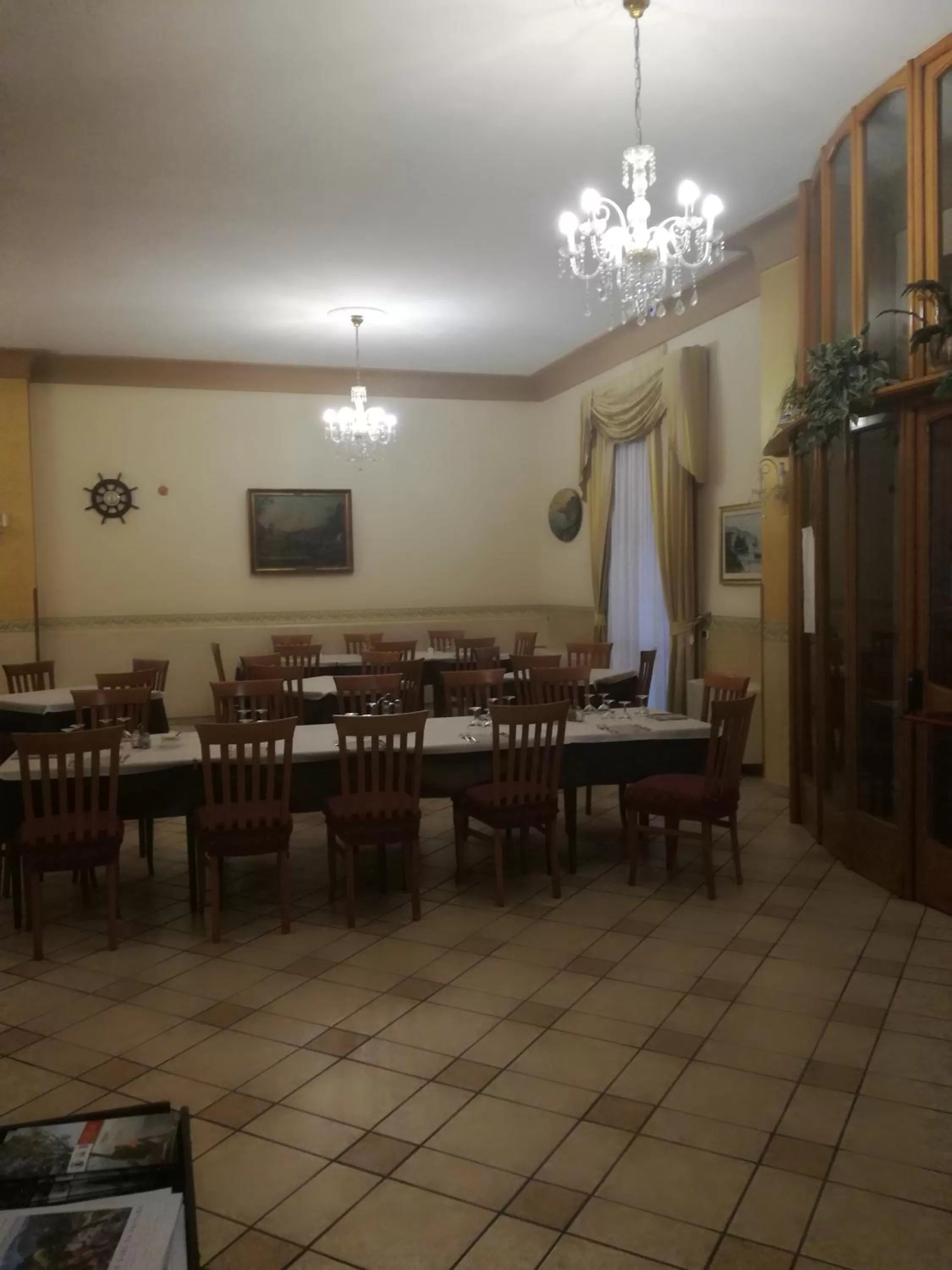 Restaurant/places to eat in Hotel Gentile