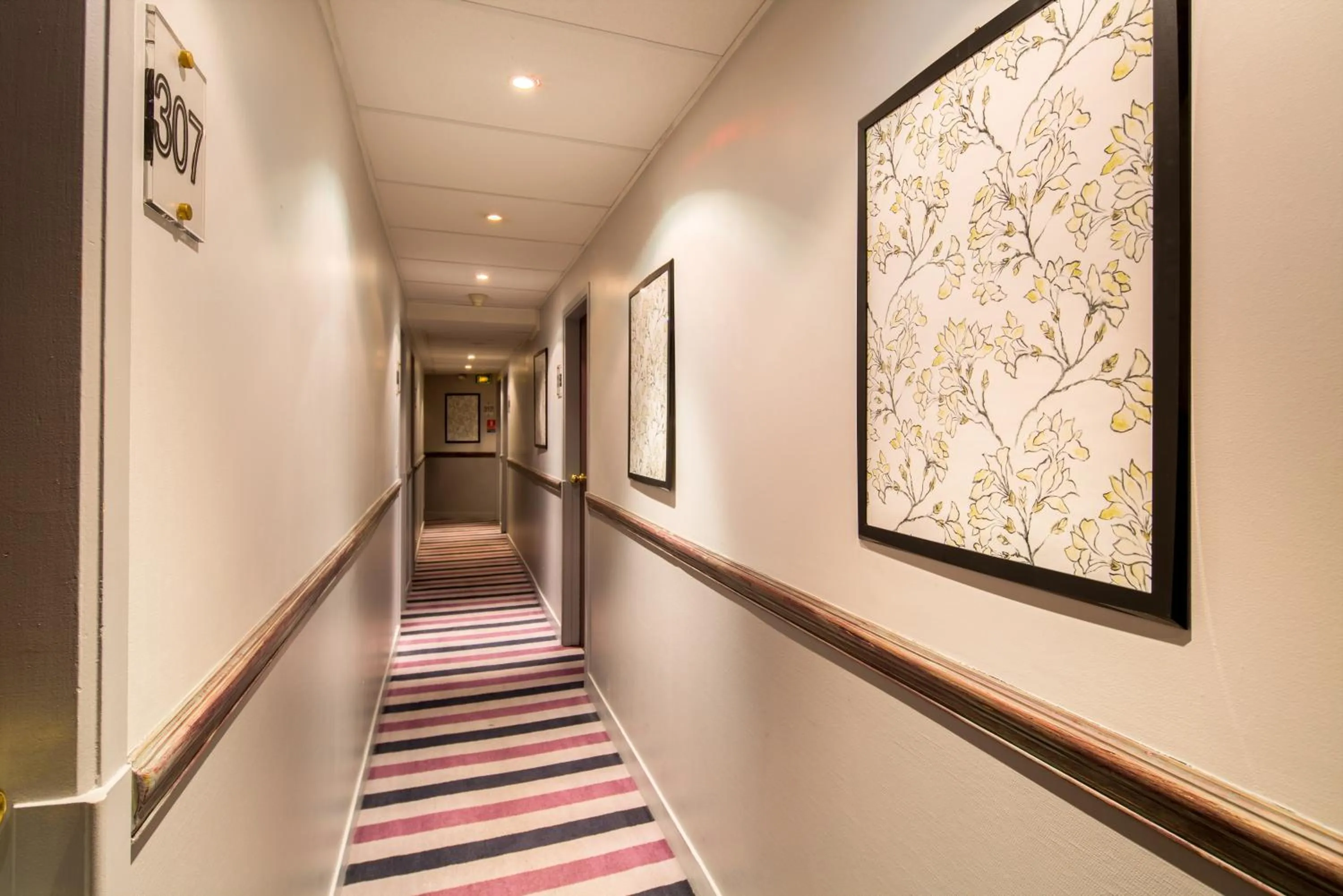 Decorative detail in Hôtel Claret Bercy