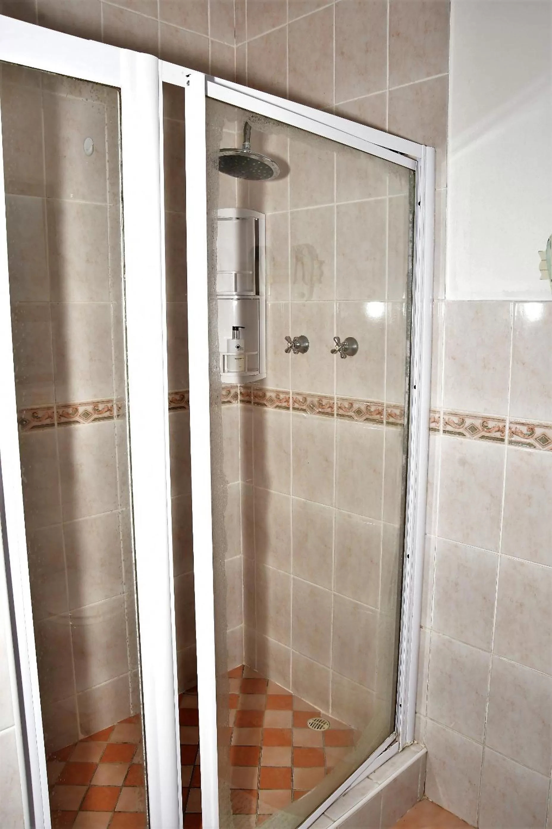 Shower in Cove View B&B