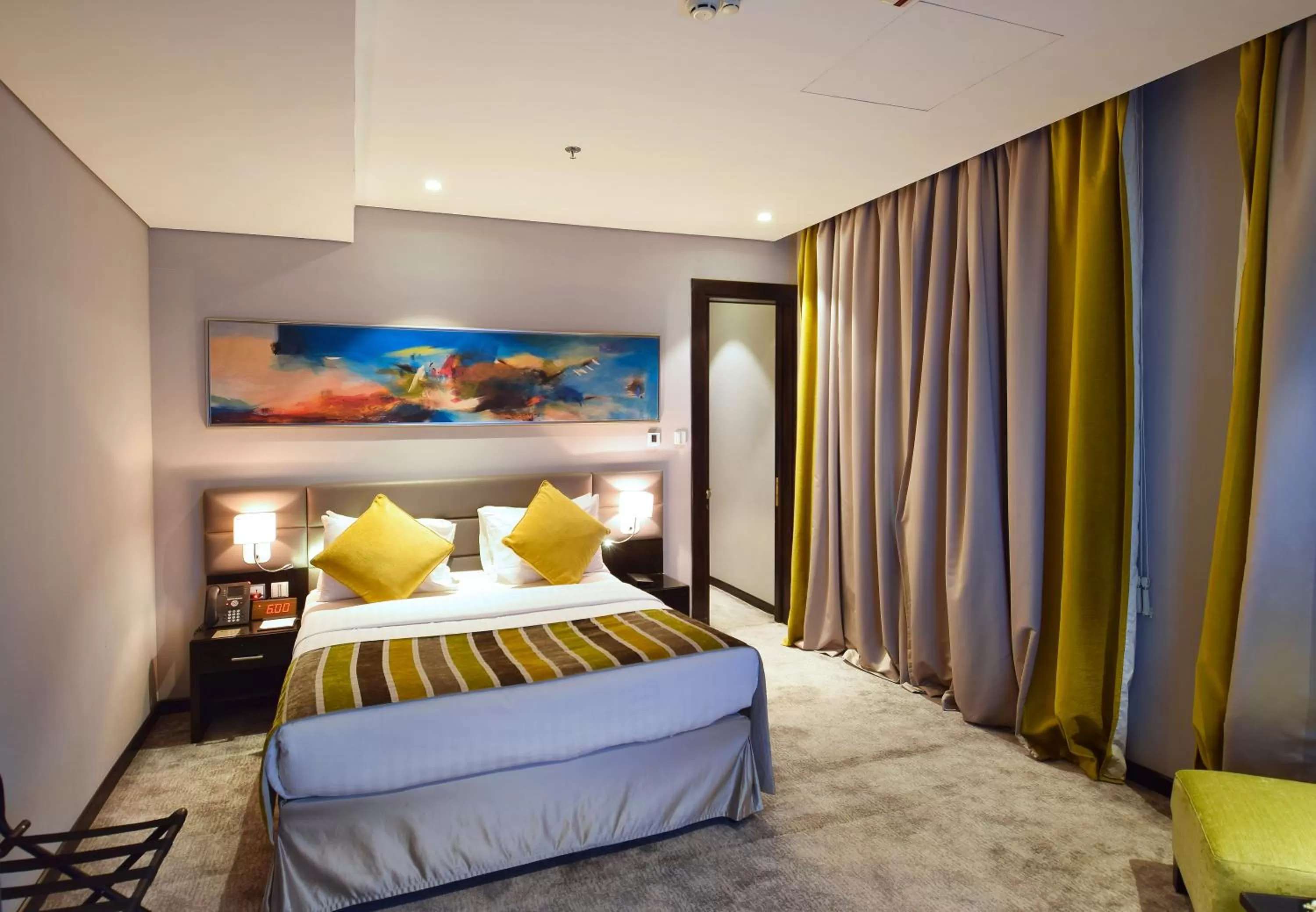 Bedroom, Bed in Best Western Plus Fursan