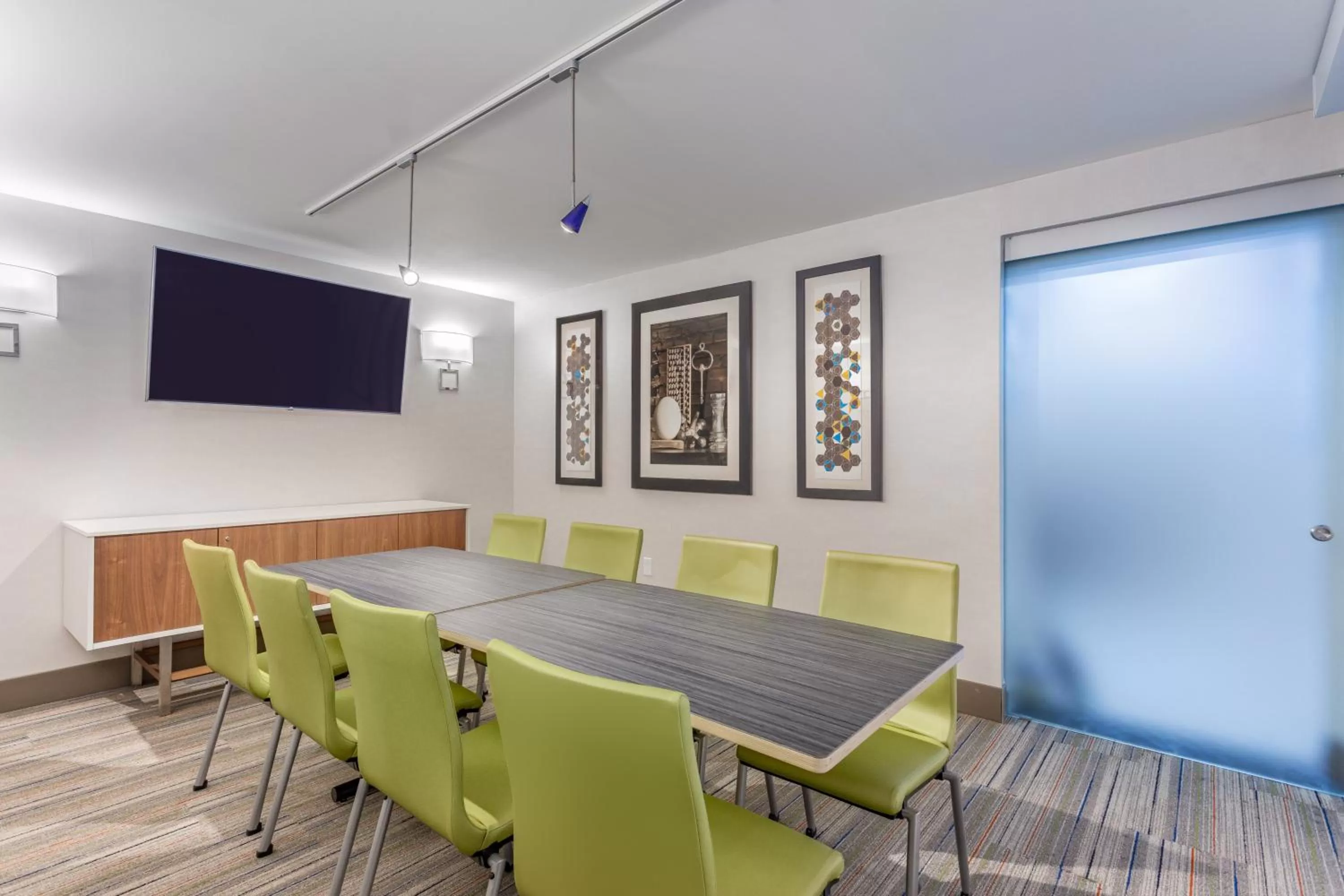 Meeting/conference room in Holiday Inn Express Ramsey Mahwah by IHG
