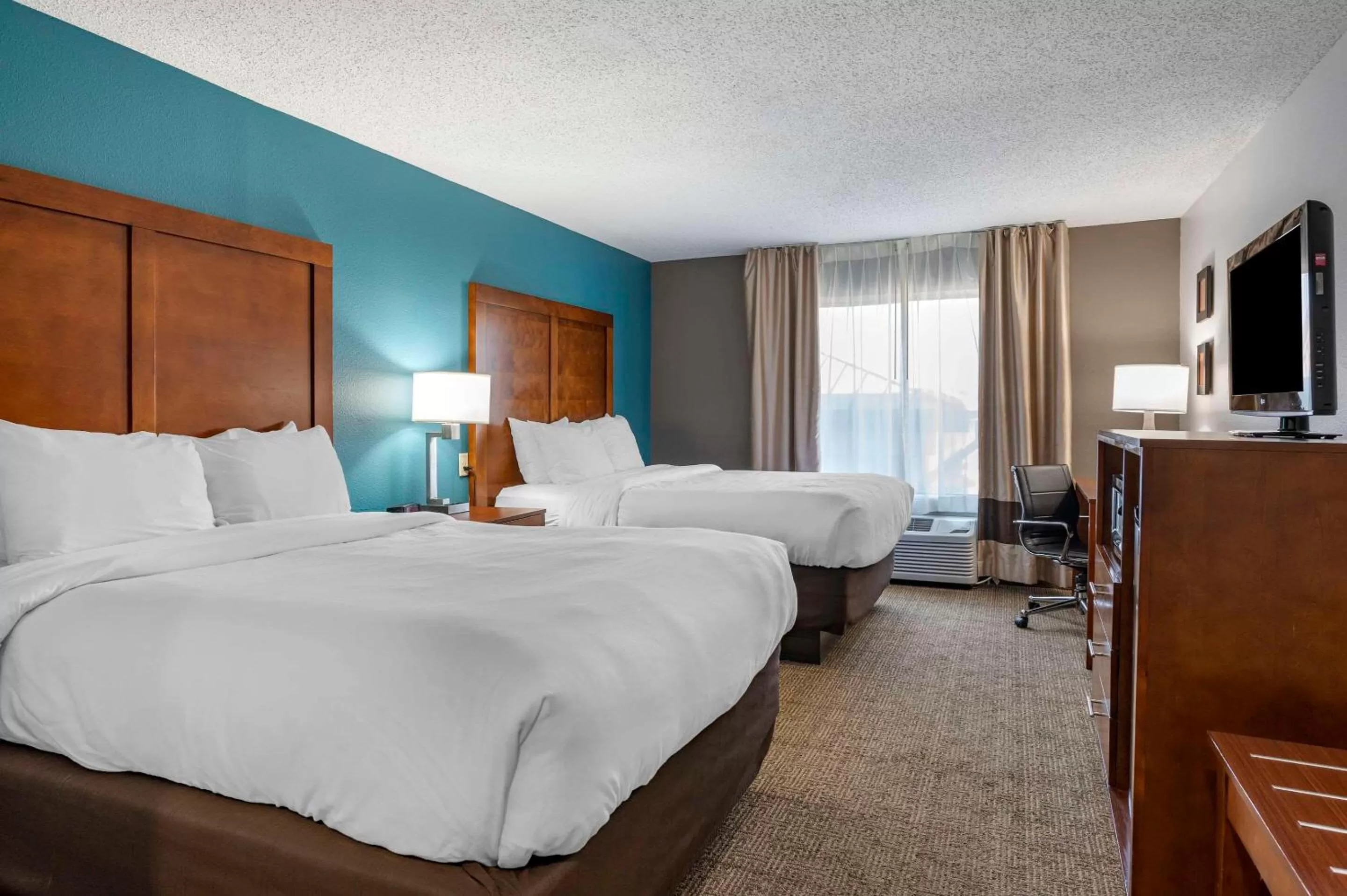 Bedroom, Bed in Comfort Inn Plainfield - Indianapolis Airport