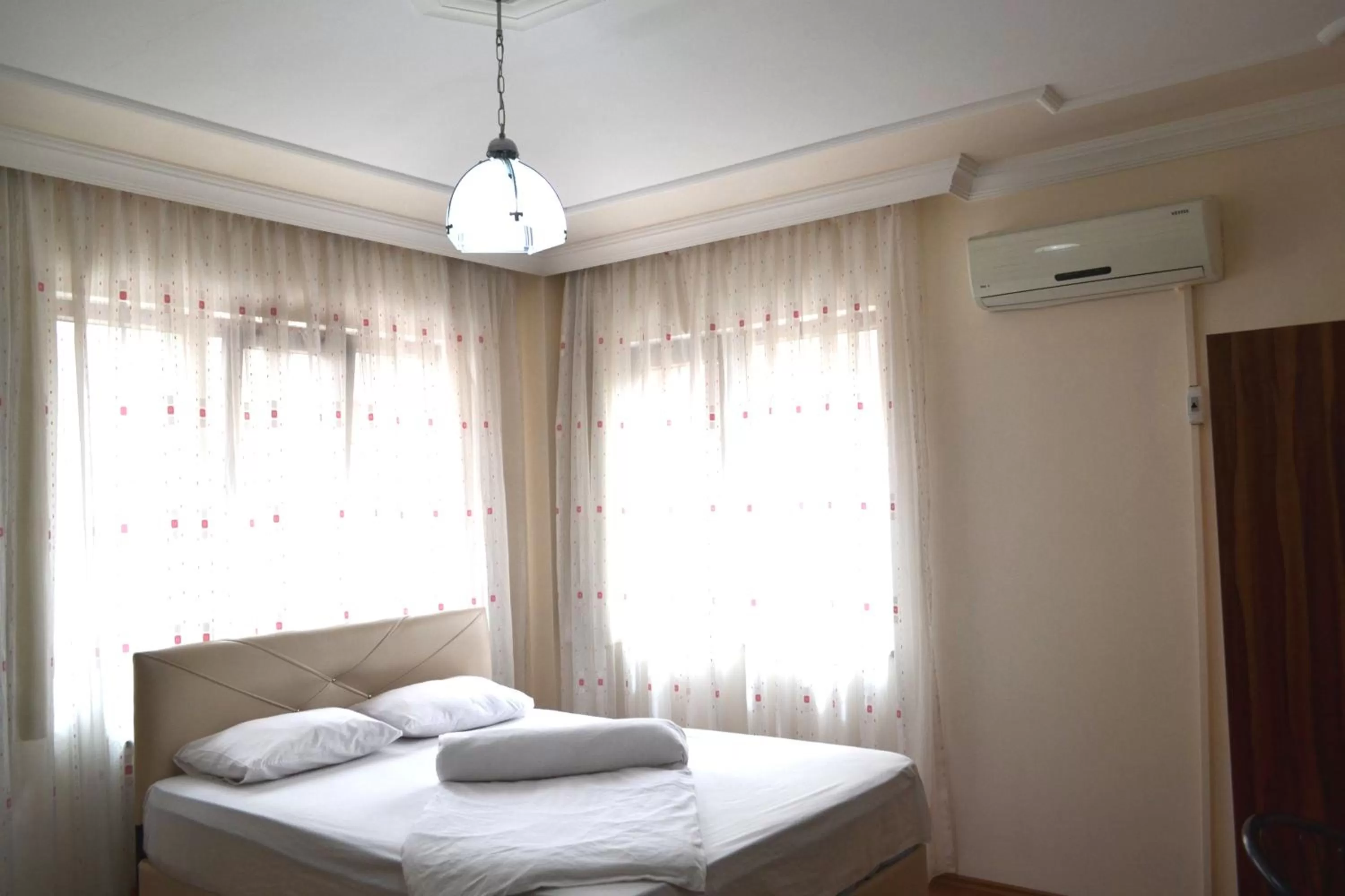 Bed in The Twins Apartmens