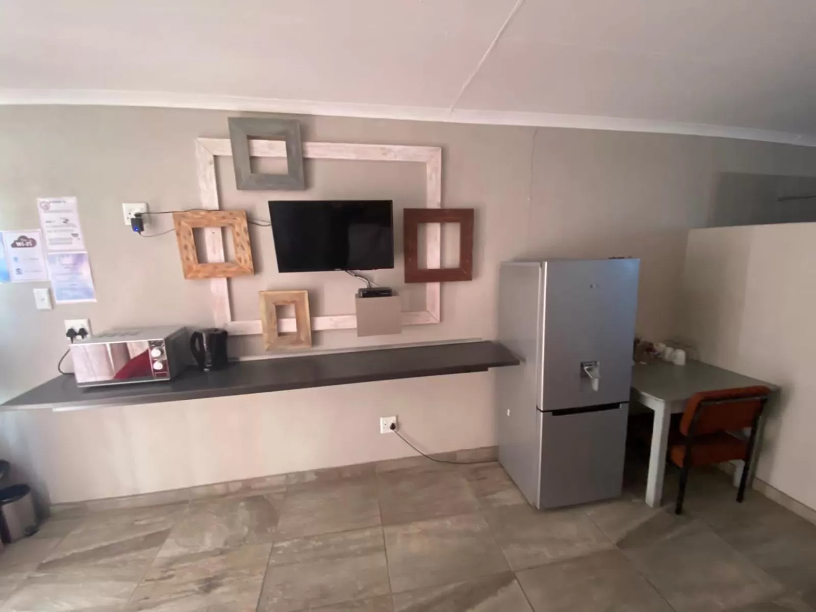 View (from property/room), Kitchen/Kitchenette in Hoon's Selfcatering