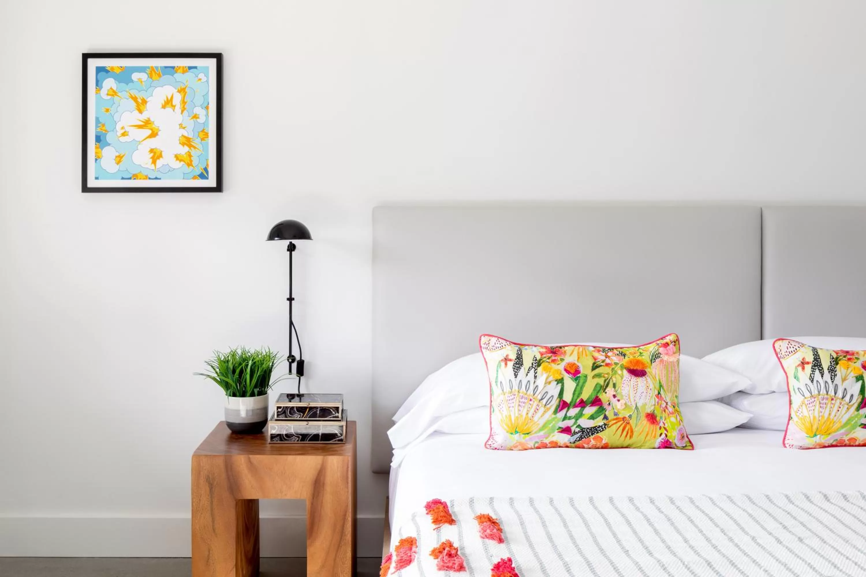 Bedroom, Bed in Bluebird Spa City Motor Lodge