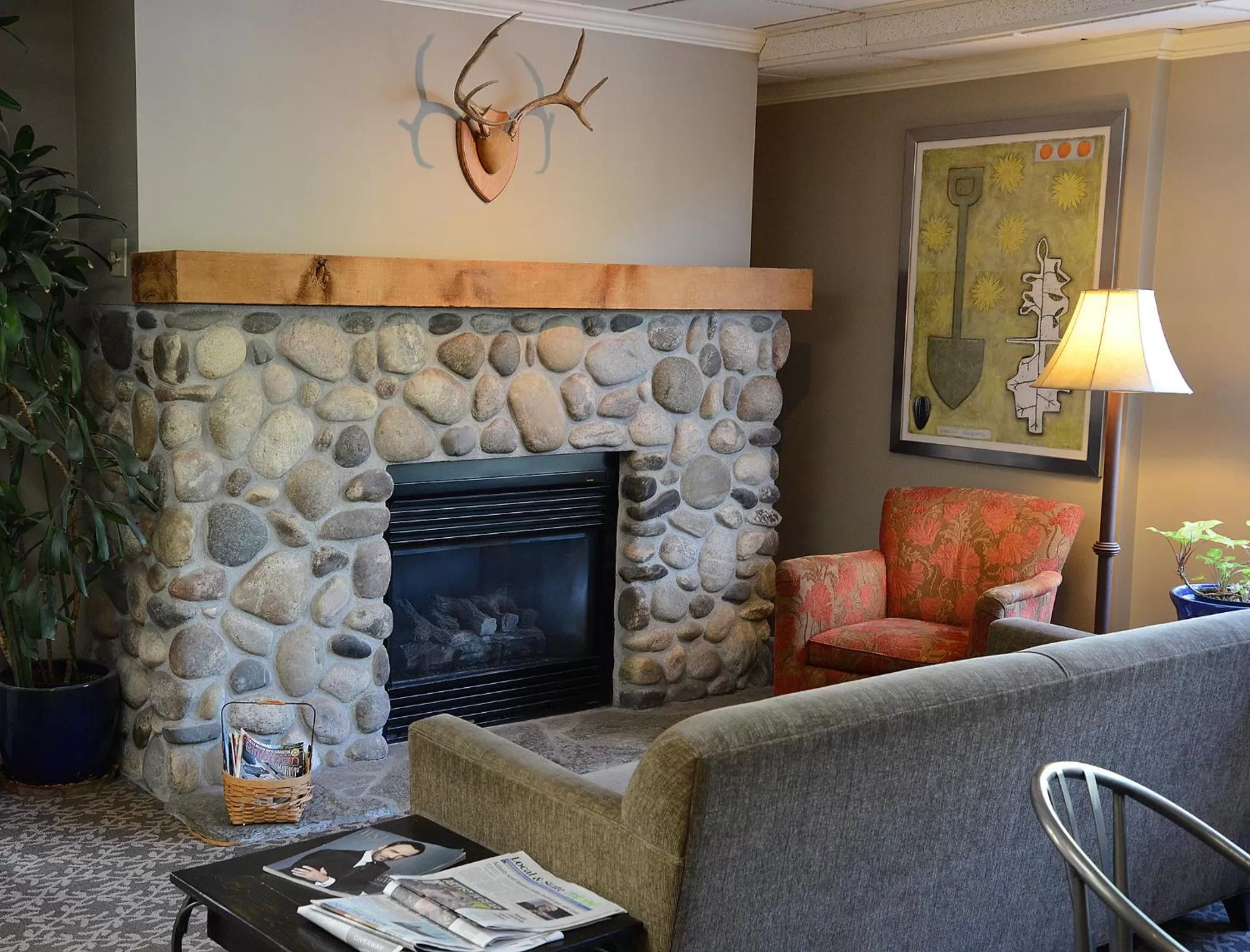 Lobby or reception in Hilltop Inn by Riversage