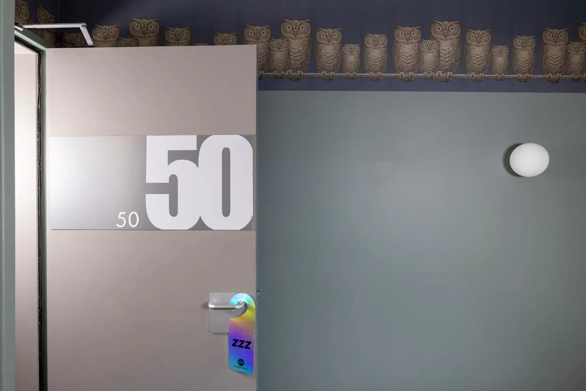 Logo/Certificate/Sign in LHotel - face au château - boutique hôtel et séminaires