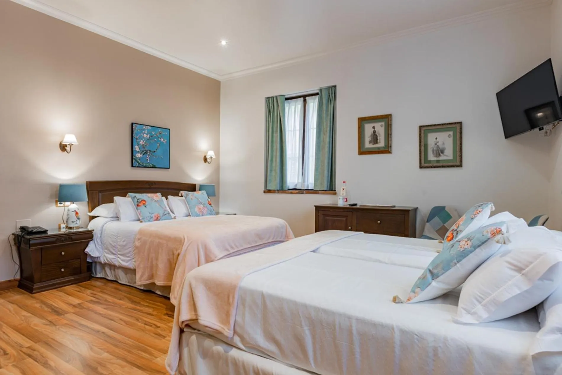 Bed in Hotel & Spa María Manuela