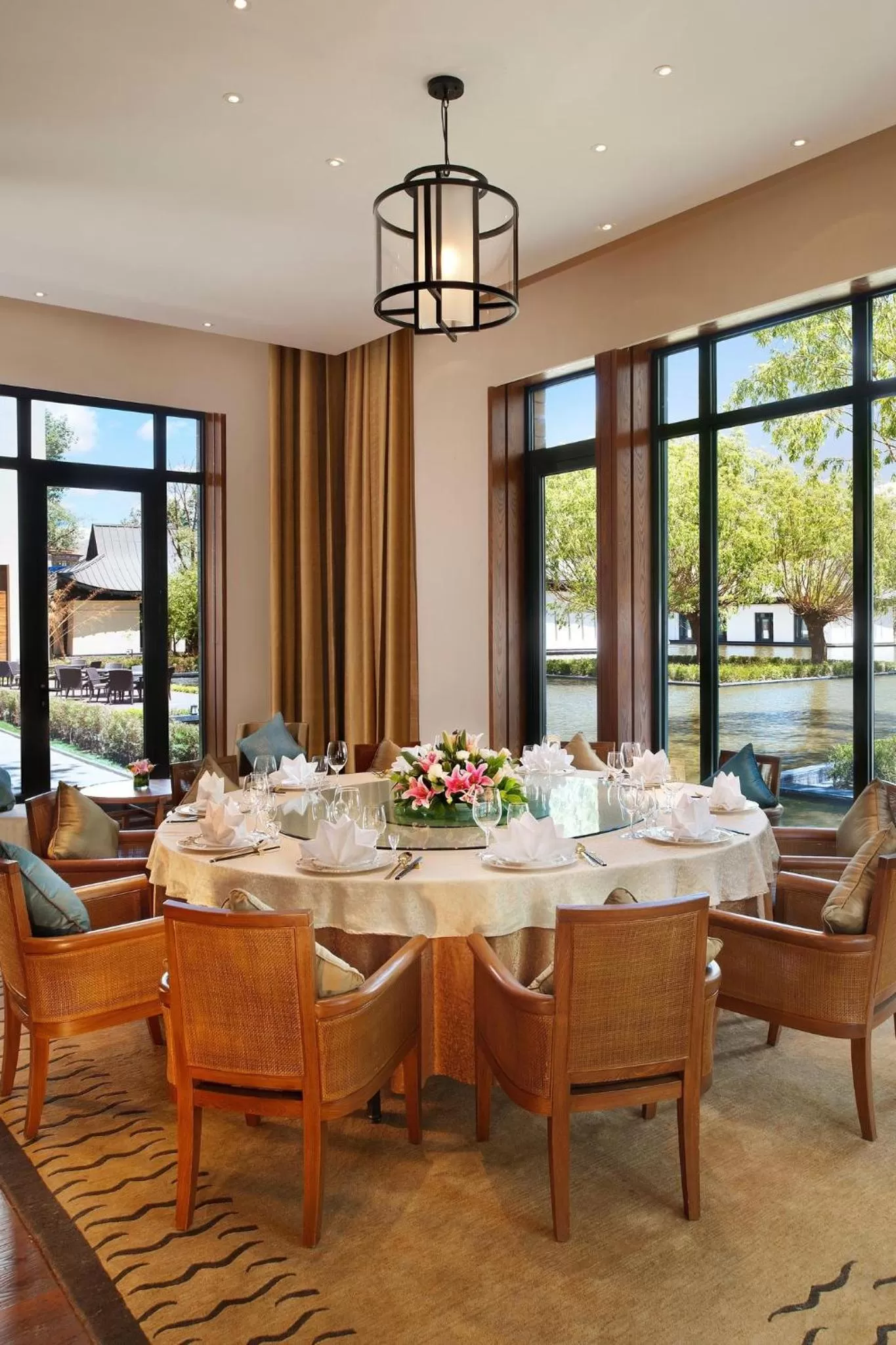 Restaurant/places to eat in The St. Regis Lhasa Resort