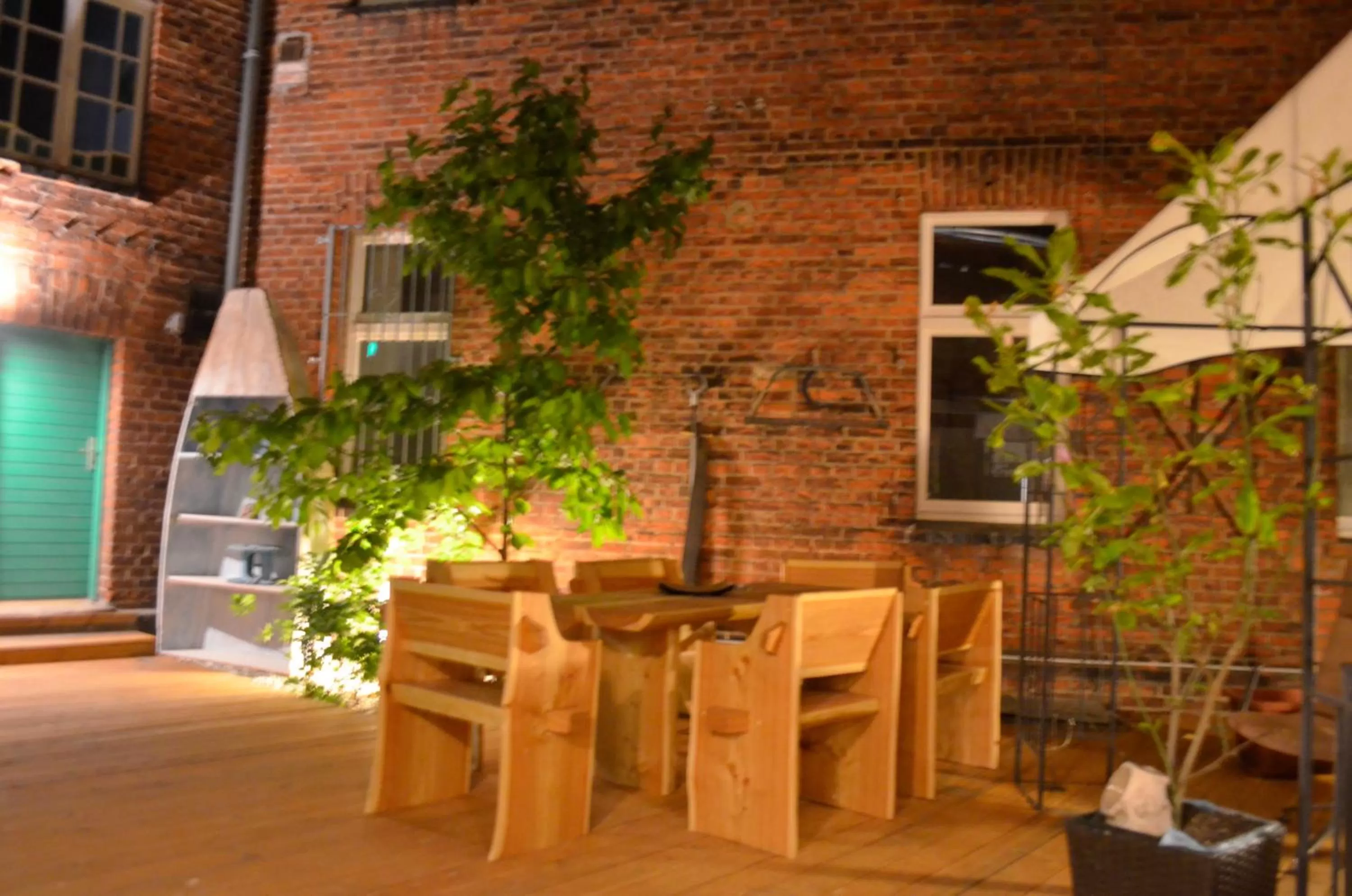 Balcony/Terrace, Restaurant/Places to Eat in Apartment-Hotel Schillerplatz