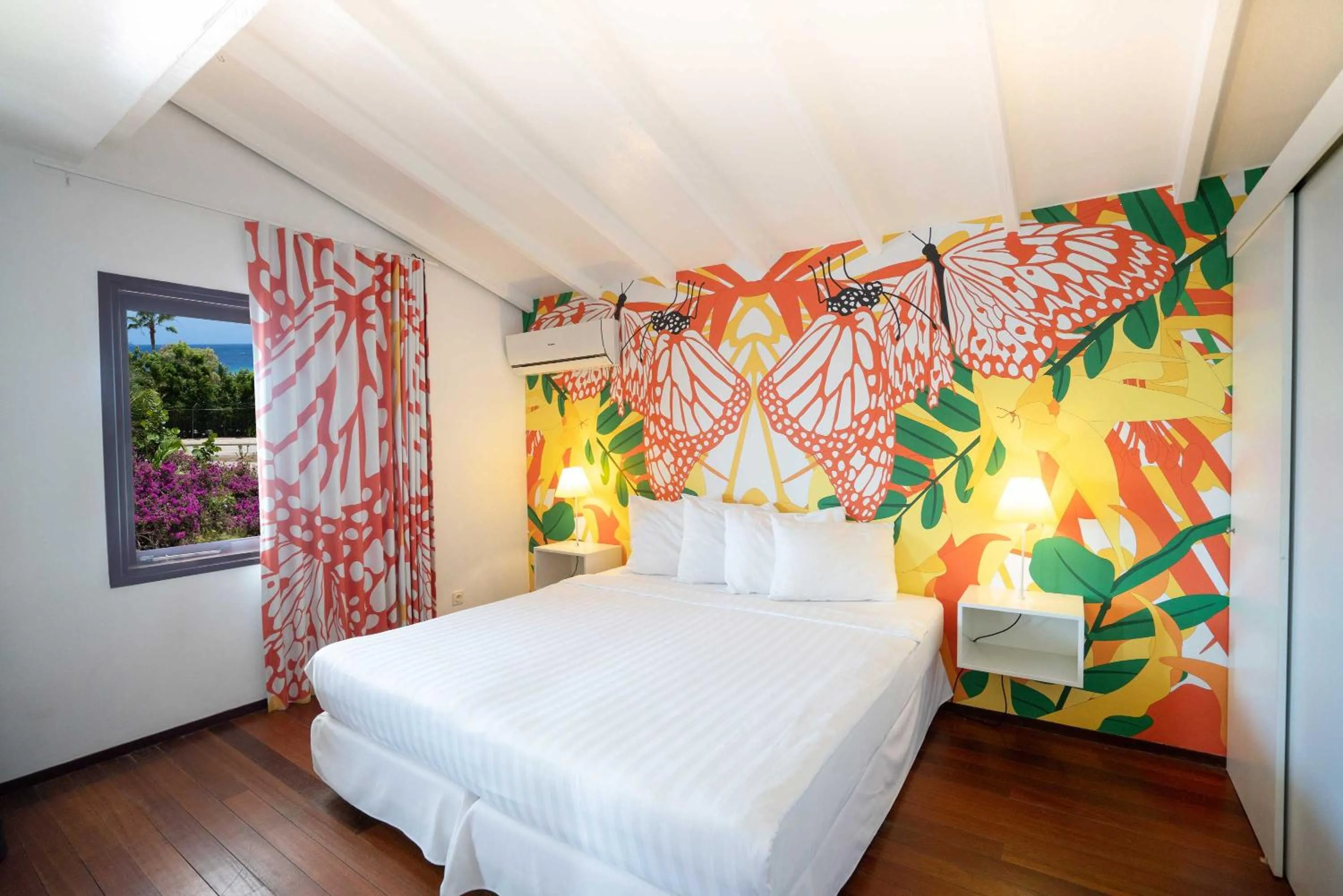 Photo of the whole room, Bed in Papagayo Beach Resort
