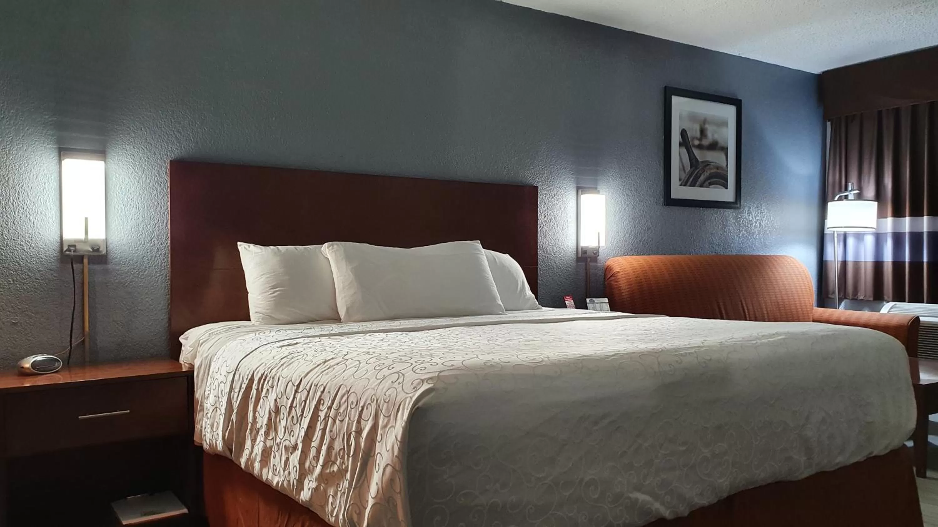 Bed in South Padre Island Inn