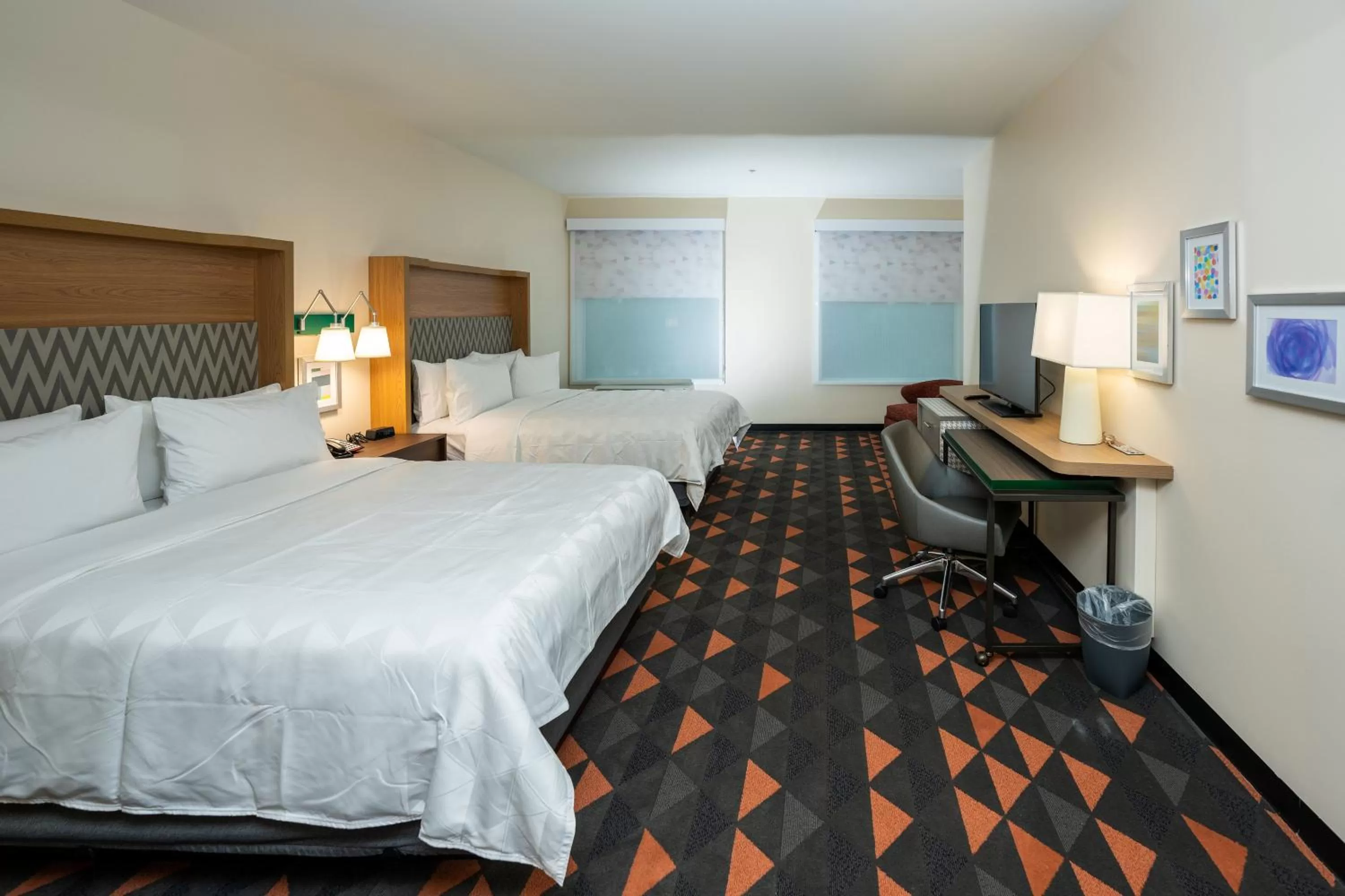 Photo of the whole room, Bed in Holiday Inn - NW Houston Beltway 8 by IHG