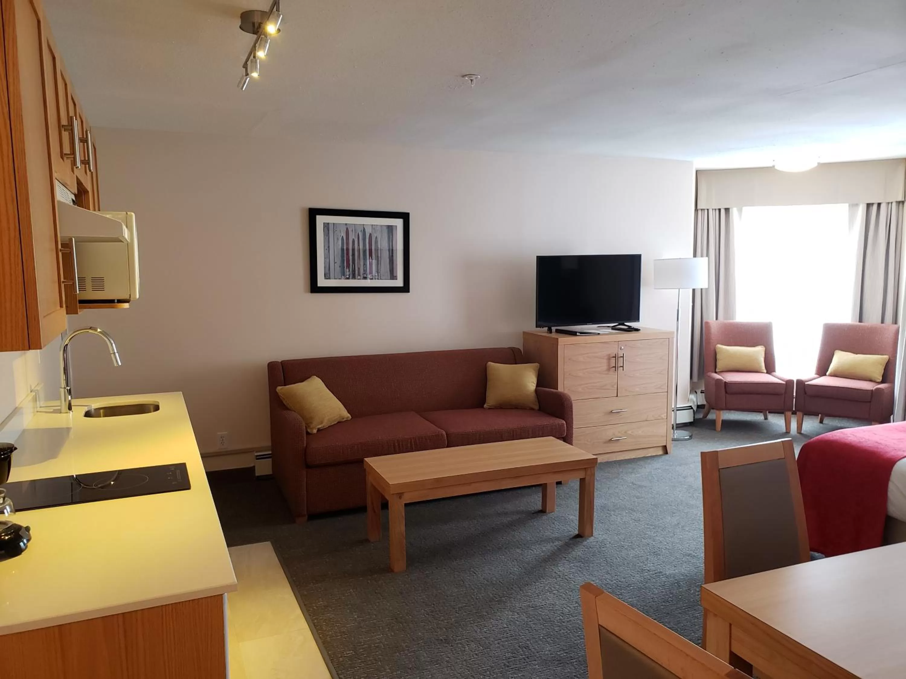 Kitchen or kitchenette in Sun Peaks Lodge