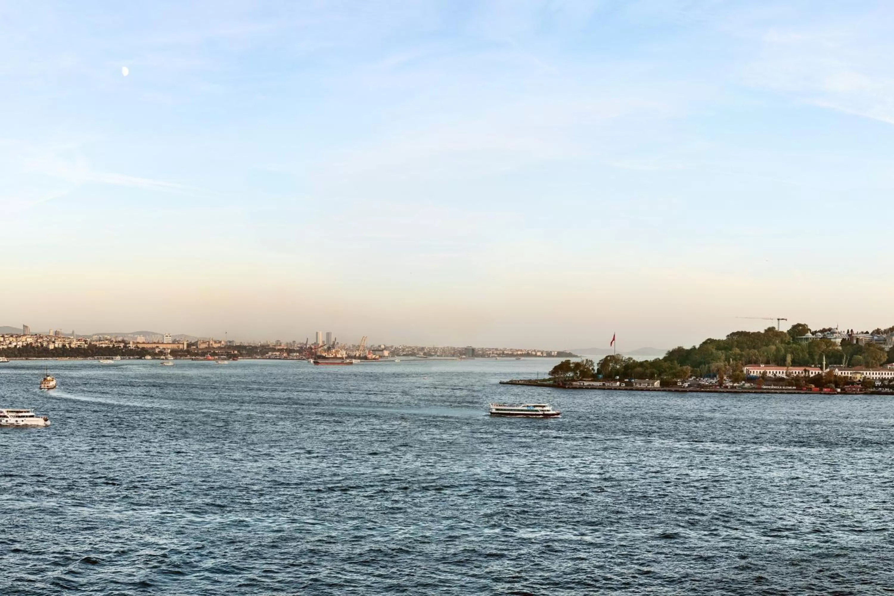 Photo of the whole room in JW Marriott Istanbul Bosphorus